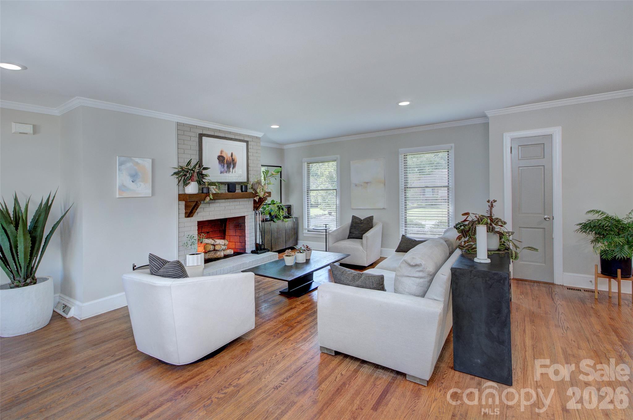 Single Family Residence at 1230 Redcoat Drive, Charlotte, photo 8 of 34