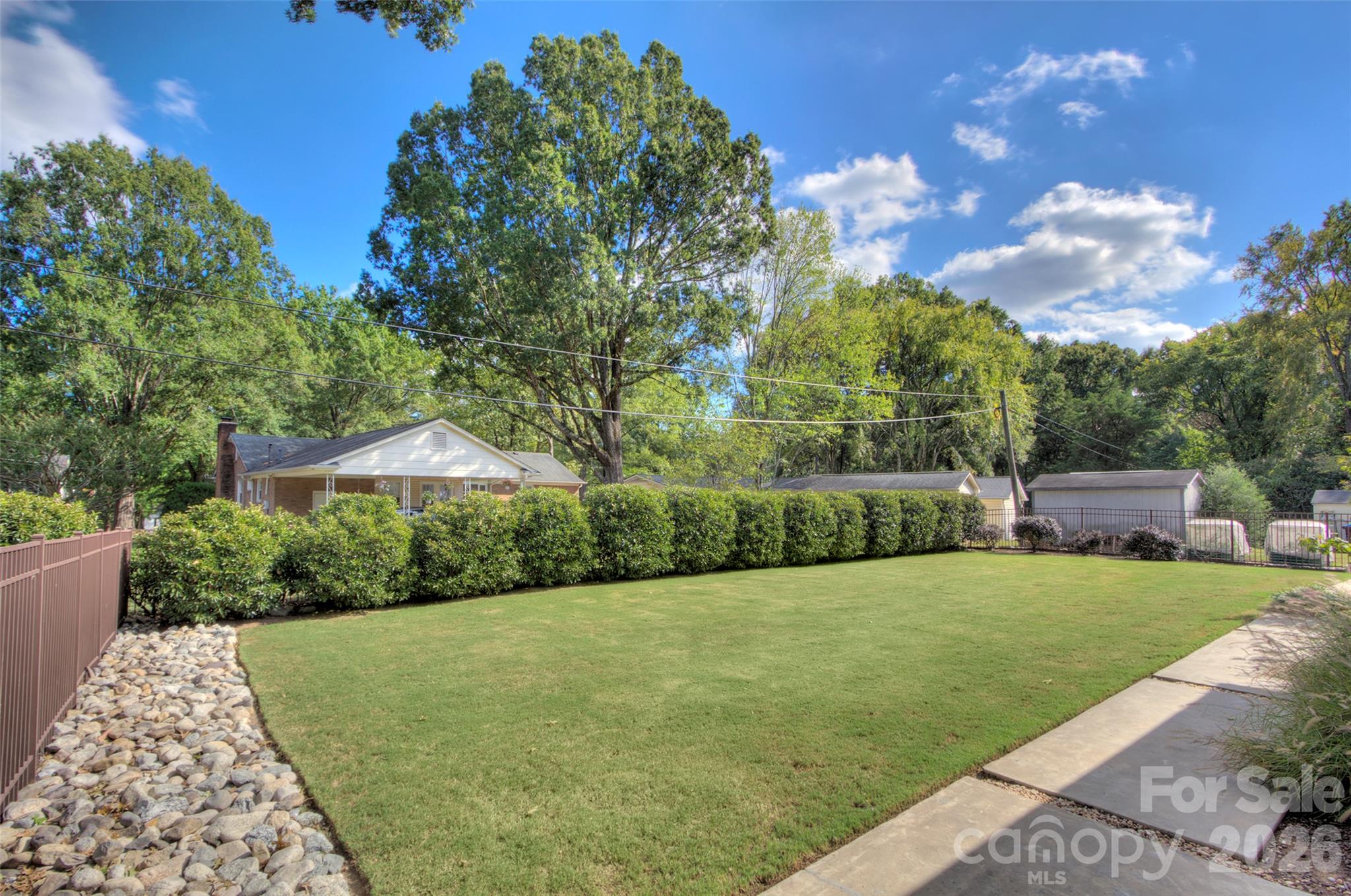 Single Family Residence at 1230 Redcoat Drive, Charlotte, photo 26 of 34