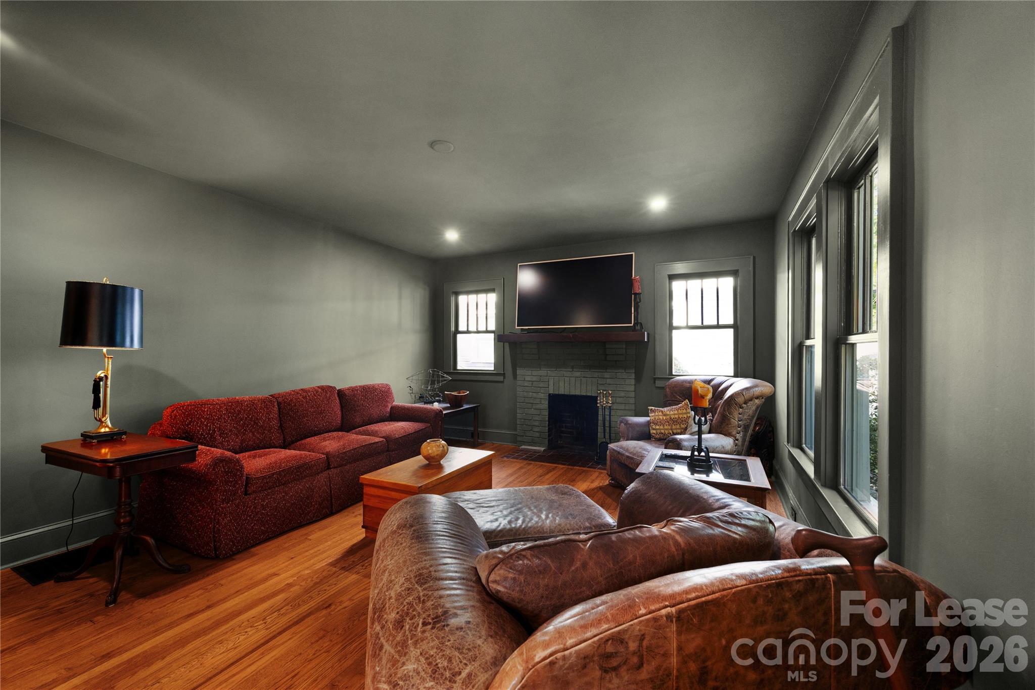 Single Family Residence at 724 Walnut Avenue, Charlotte, photo 6 of 47