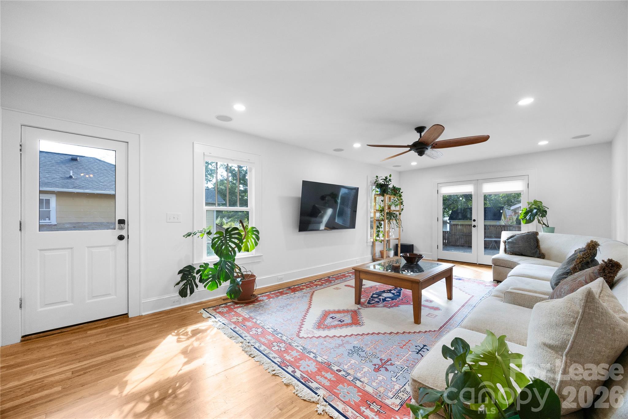 Single Family Residence at 724 Walnut Avenue, Charlotte, photo 19 of 47