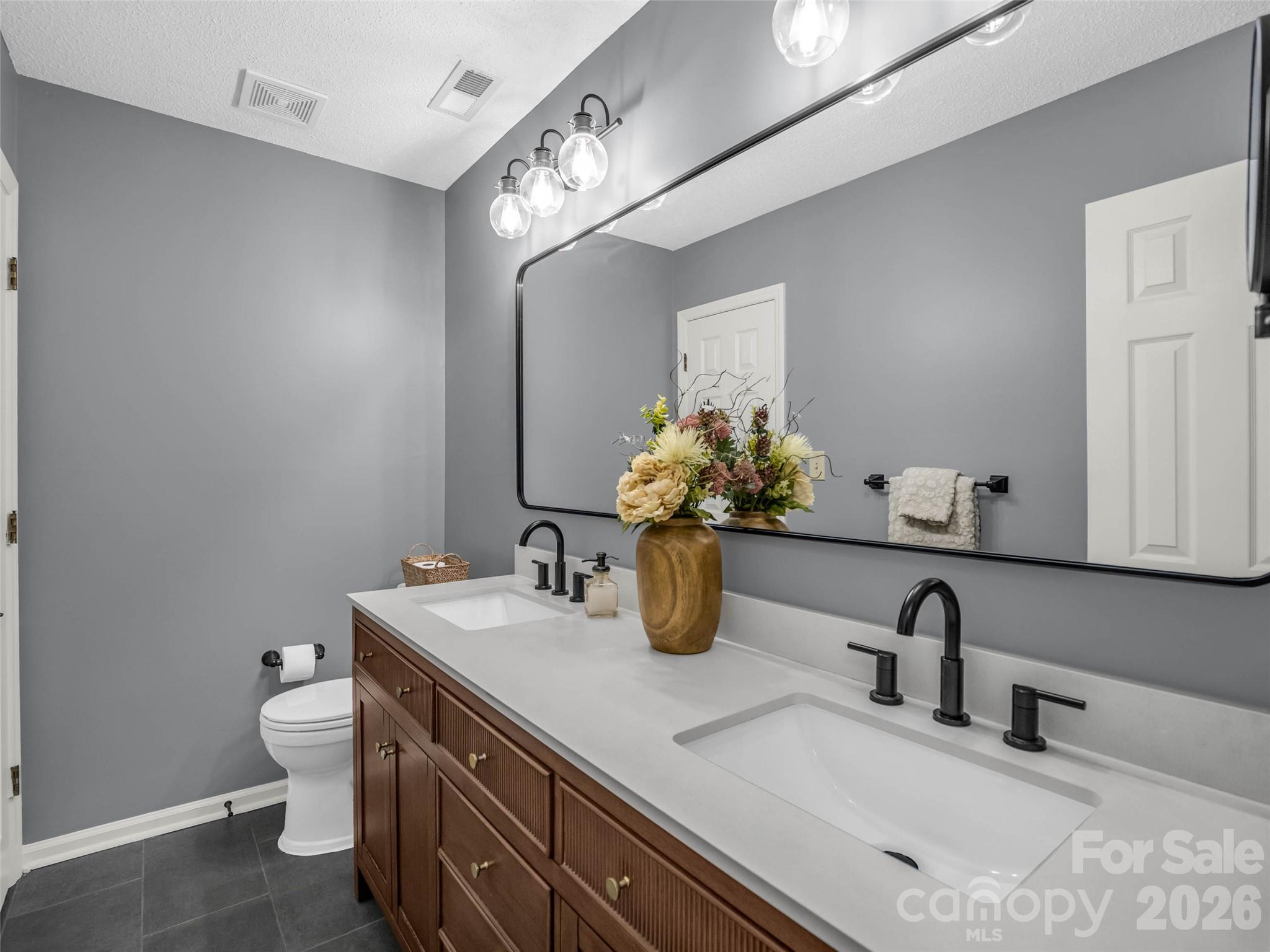 Condominium at 1834 Robinwood Road, Gastonia, photo 17 of 32