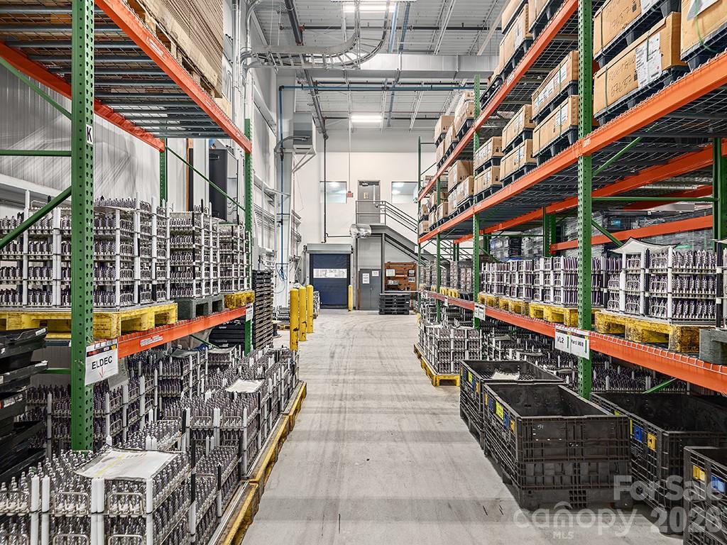 Warehouse - 140 Vista Boulevard, Arden