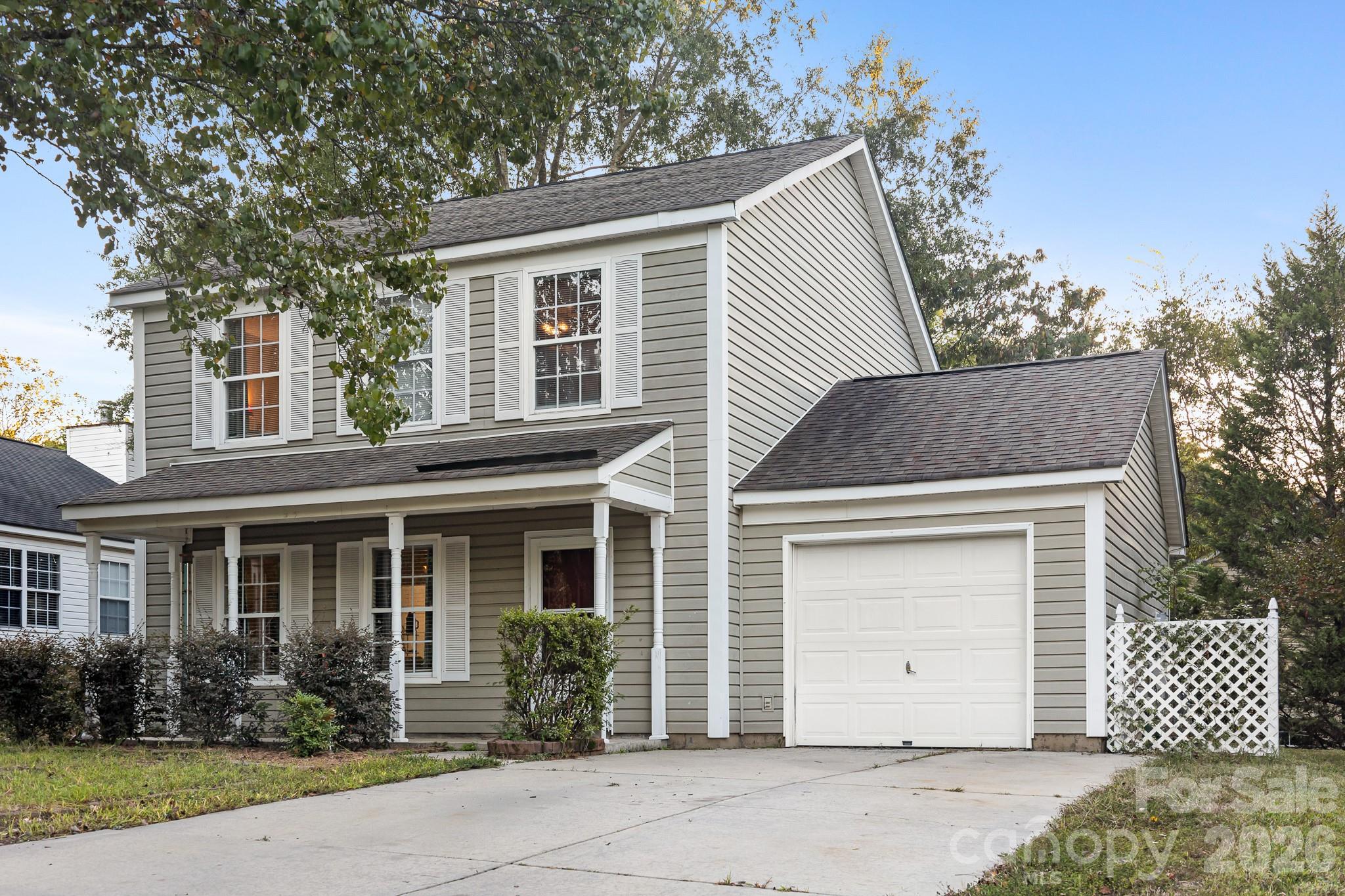 Single Family Residence at 3081 Parade Lane SW, Concord, photo 2 of 32