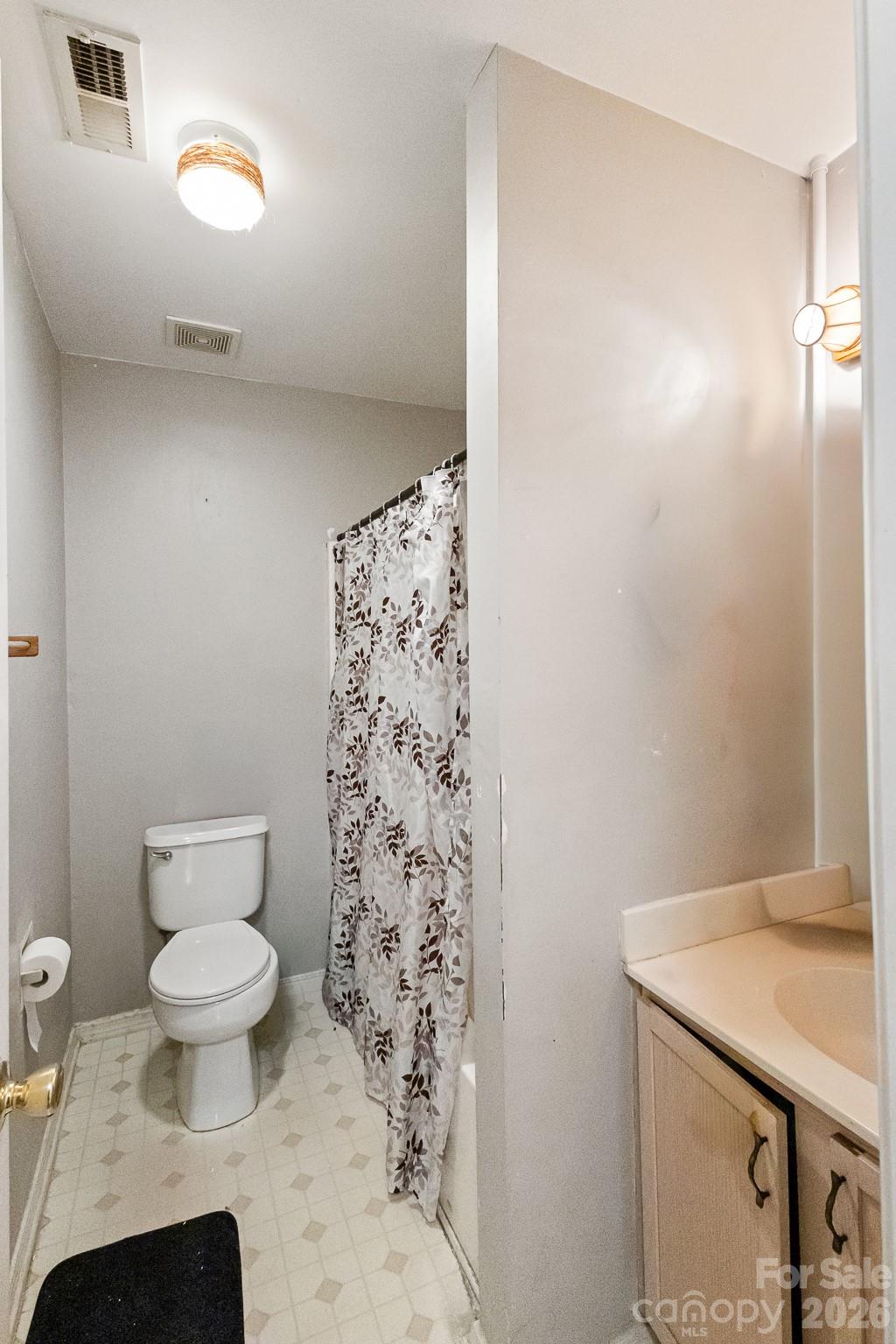 Single Family Residence at 3081 Parade Lane SW, Concord, photo 21 of 32