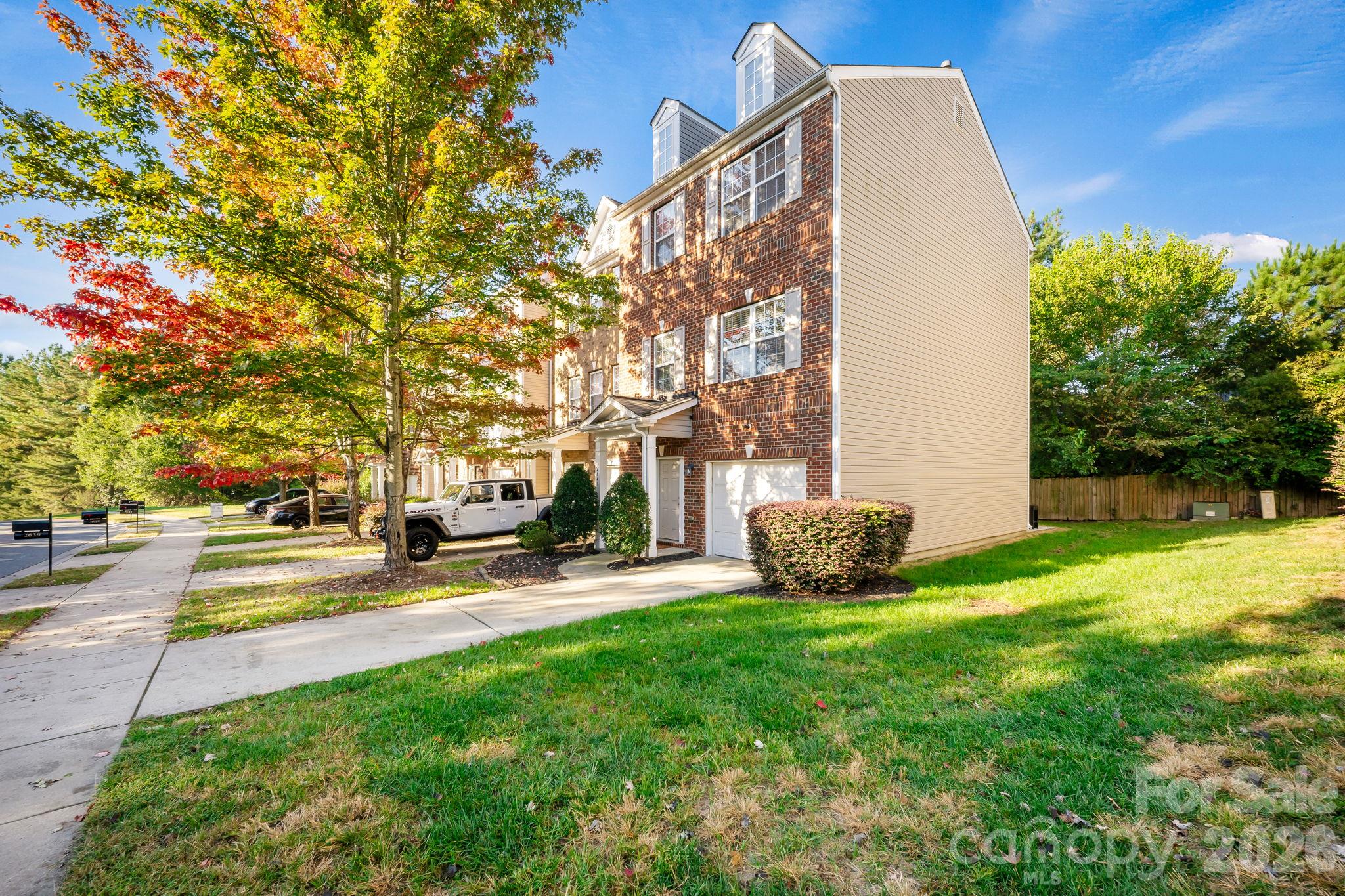 Townhouse at 2643 Early Flight Drive, Charlotte, photo 37 of 37