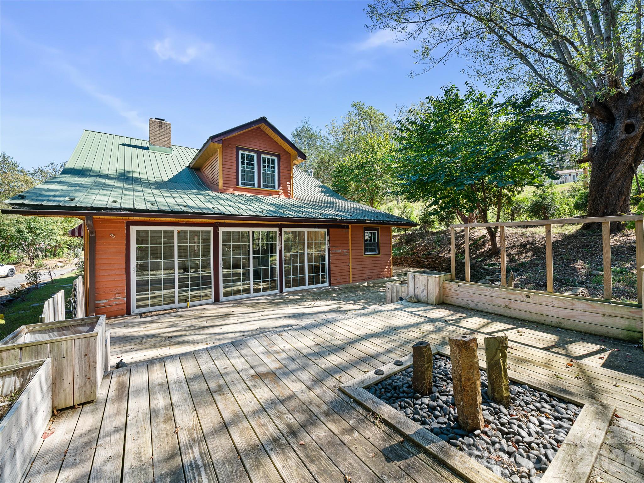 Single Family Residence at 178 Bakers Lane, Bakersville, photo 31 of 38