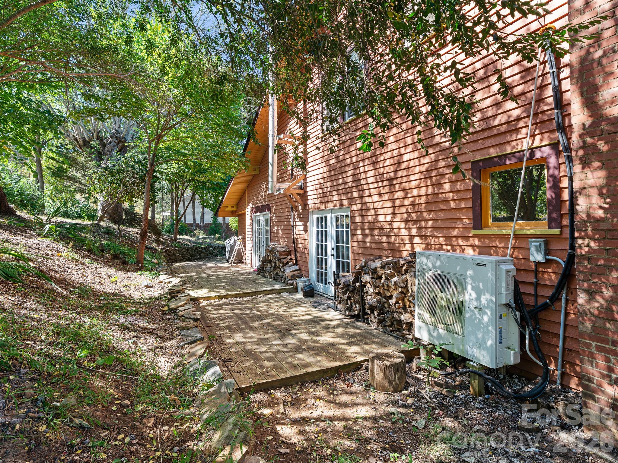 Single Family Residence at 178 Bakers Lane, Bakersville, photo 33 of 38