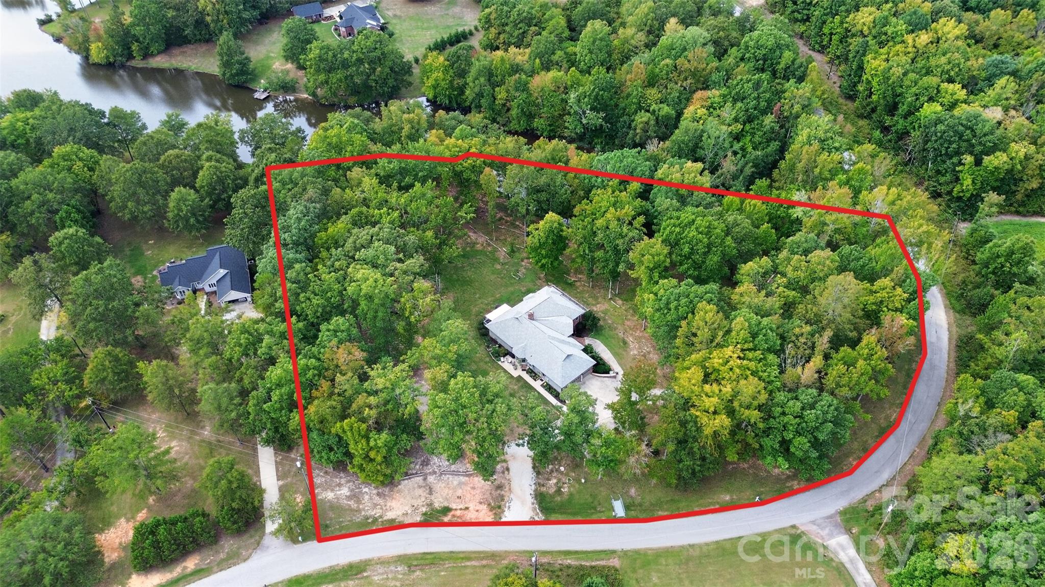 Single Family Residence at 525 Shoreline Drive, Lancaster, photo 41 of 45