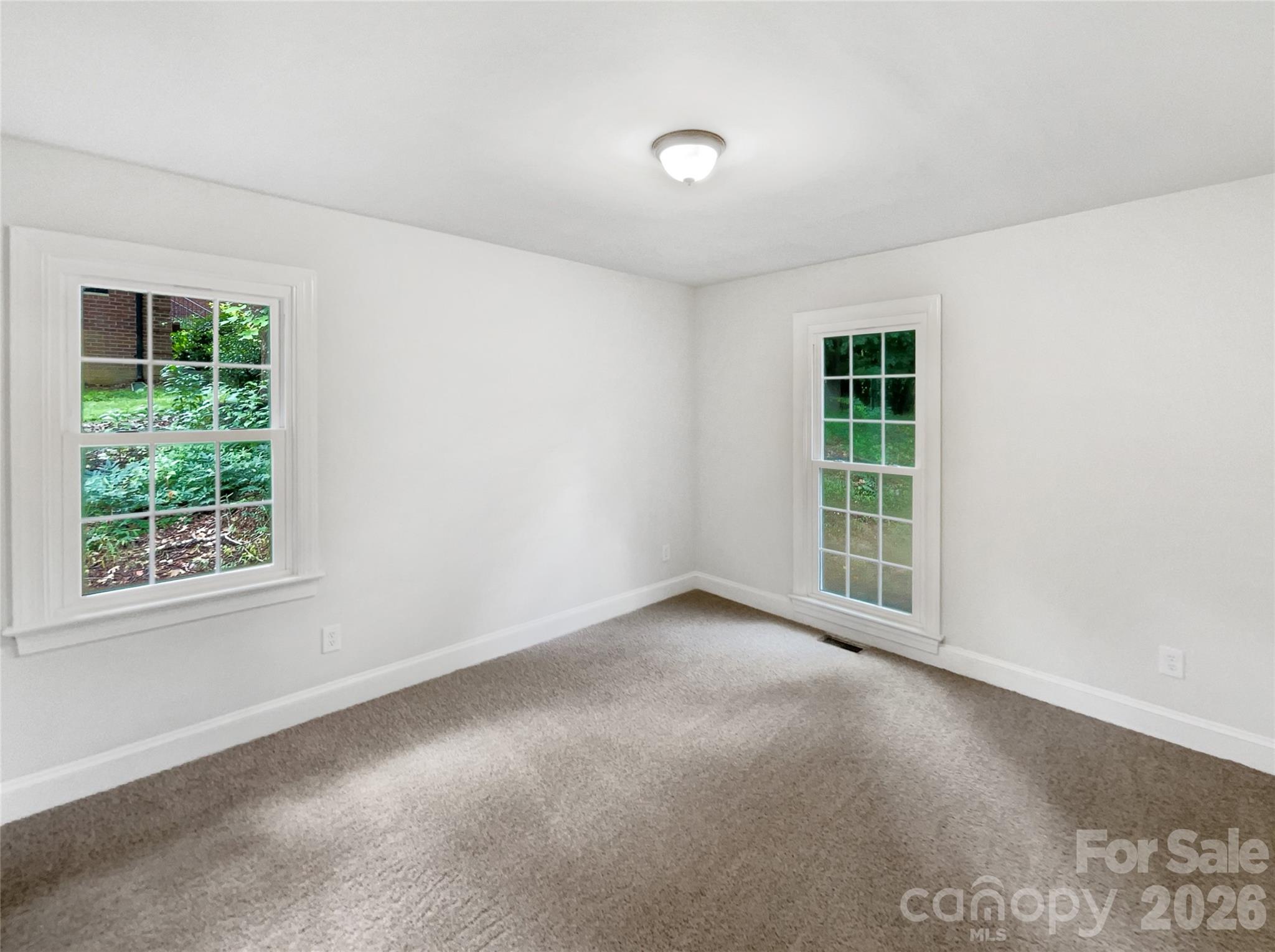 Single Family Residence at 8117 Shannon Woods Lane, Matthews, photo 19 of 26