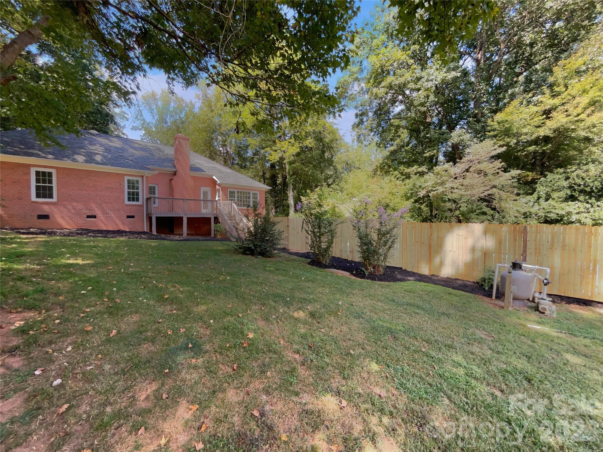 Single Family Residence at 8117 Shannon Woods Lane, Matthews, photo 24 of 26