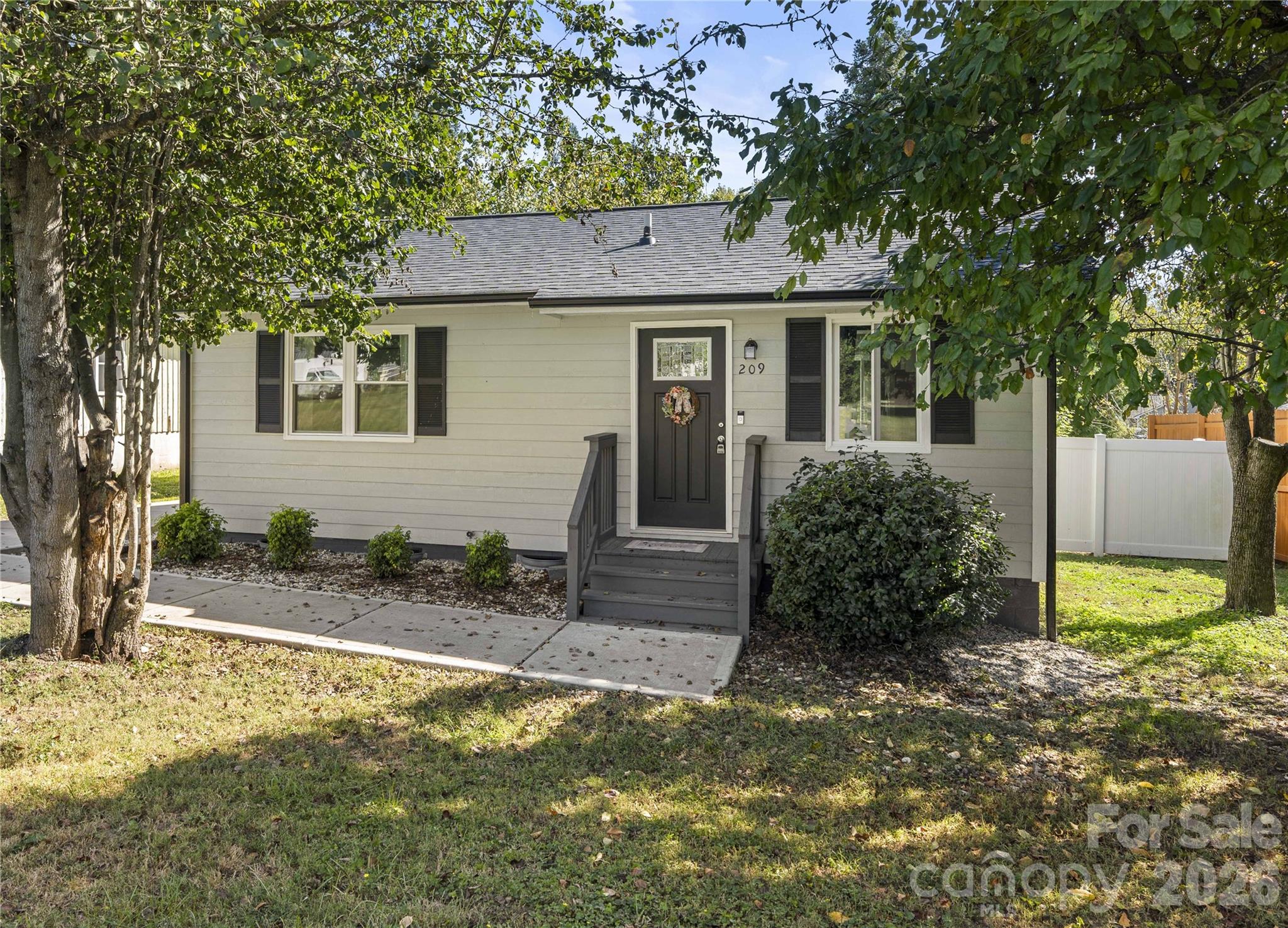 209 Rhyne Street