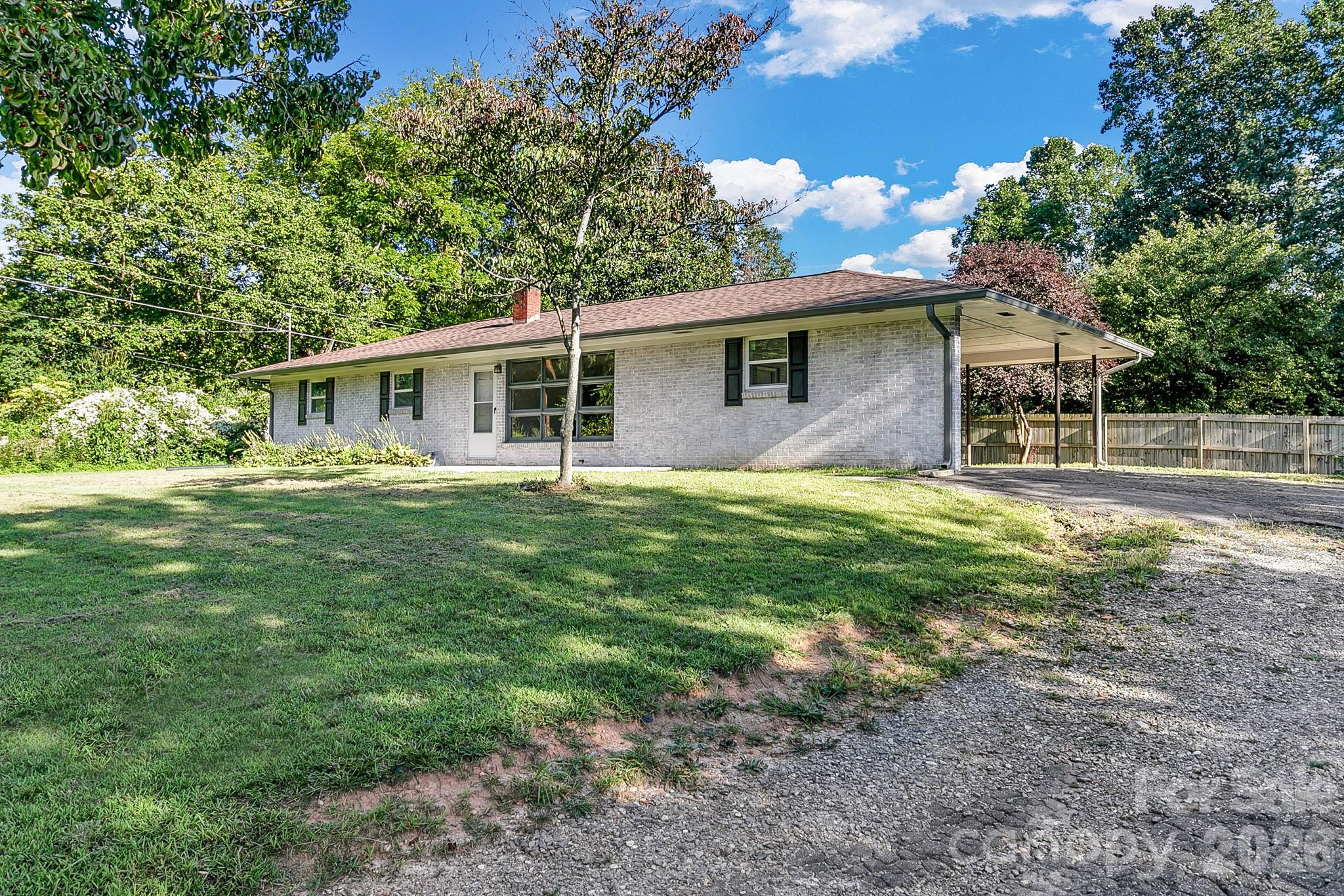 Apartment at 25 Hickory Tree Road, Asheville, photo 3 of 46