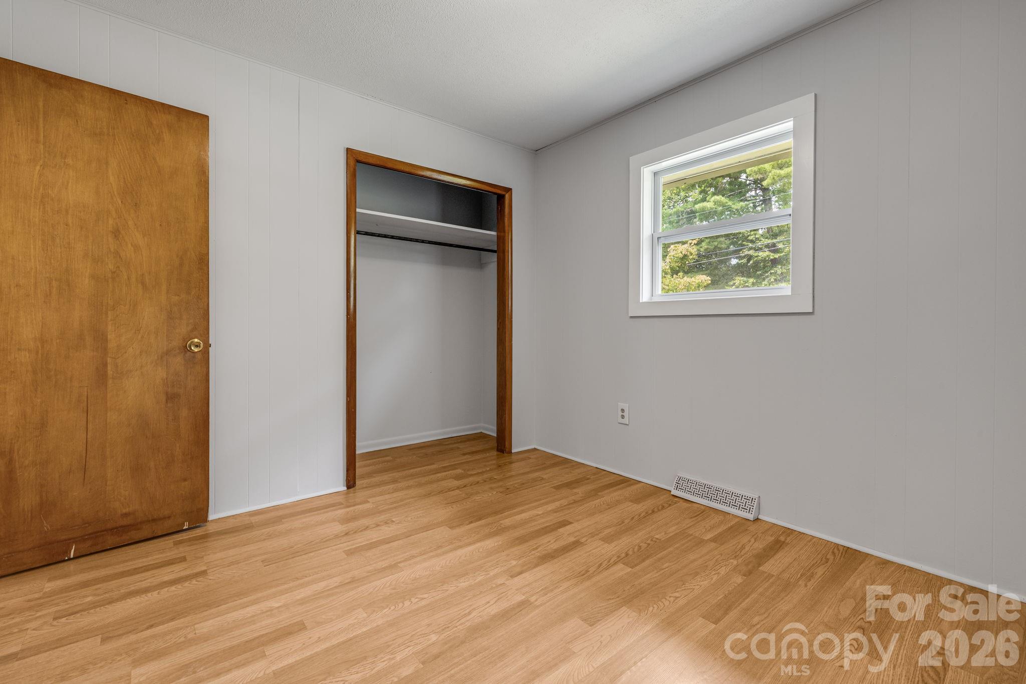 Apartment at 25 Hickory Tree Road, Asheville, photo 18 of 46