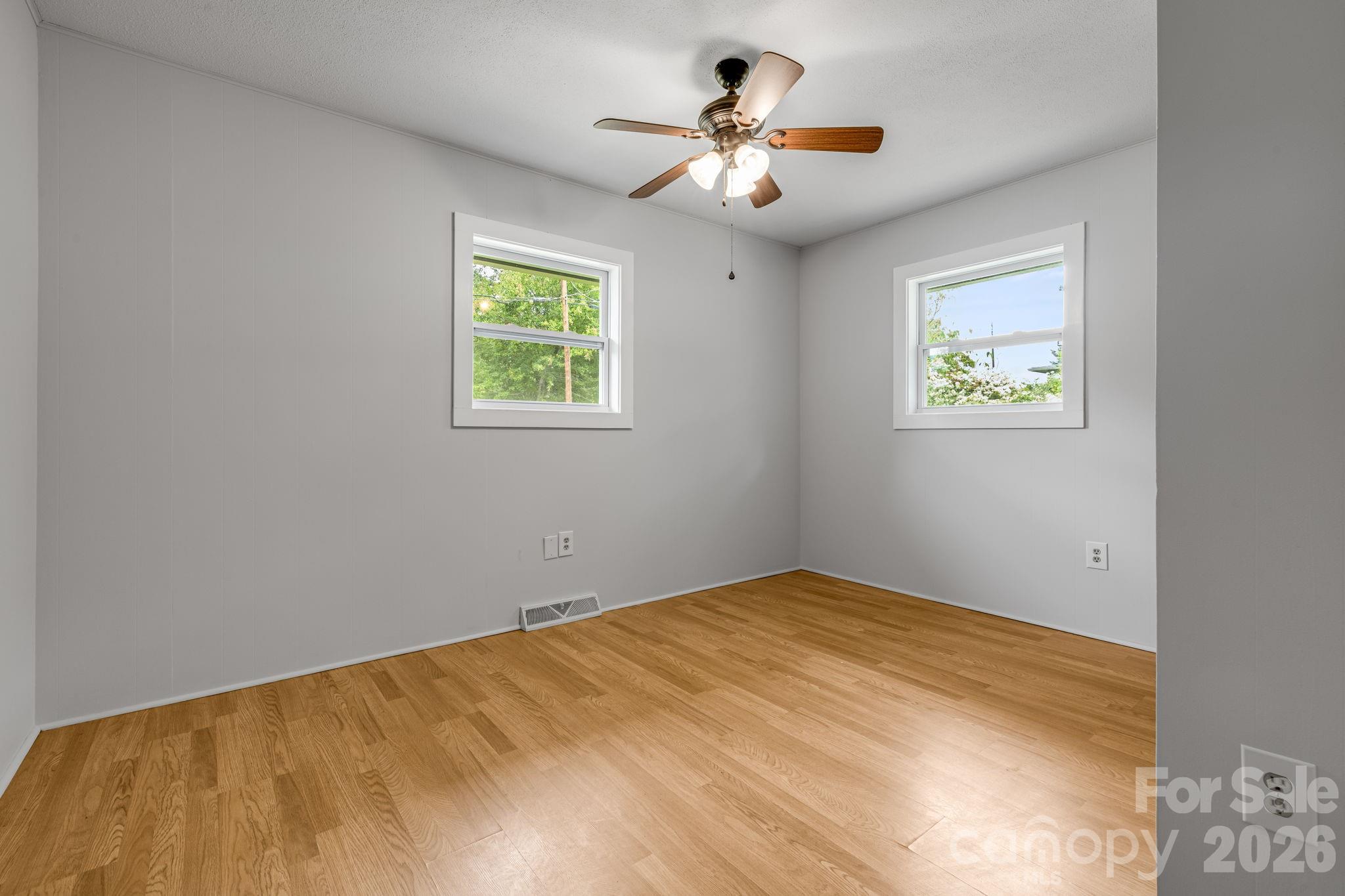 Apartment at 25 Hickory Tree Road, Asheville, photo 27 of 46