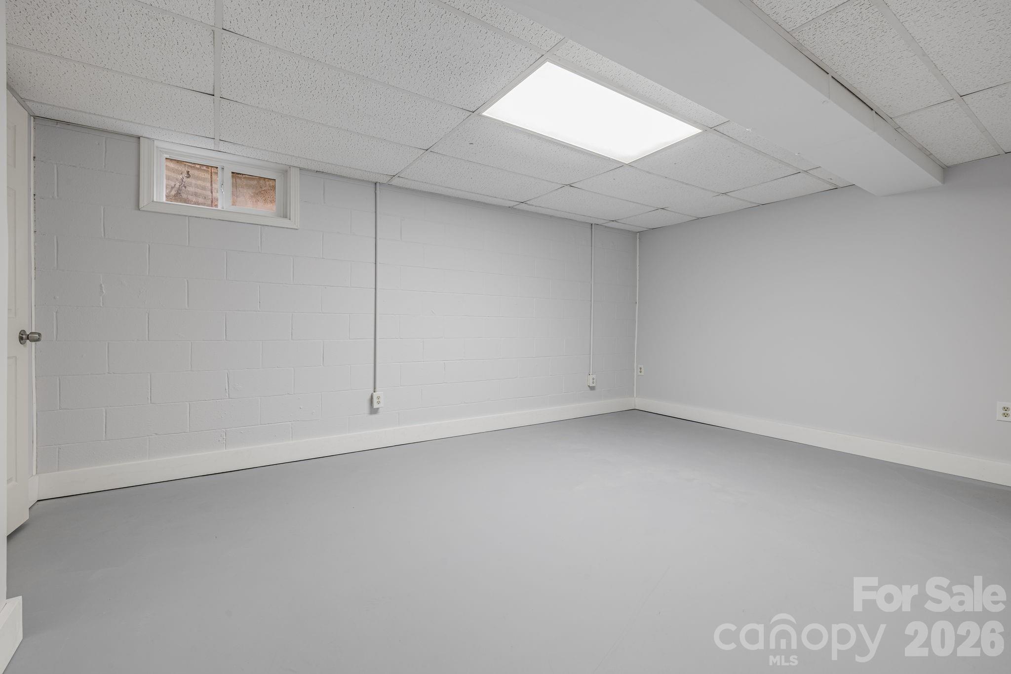 Apartment at 25 Hickory Tree Road, Asheville, photo 37 of 46