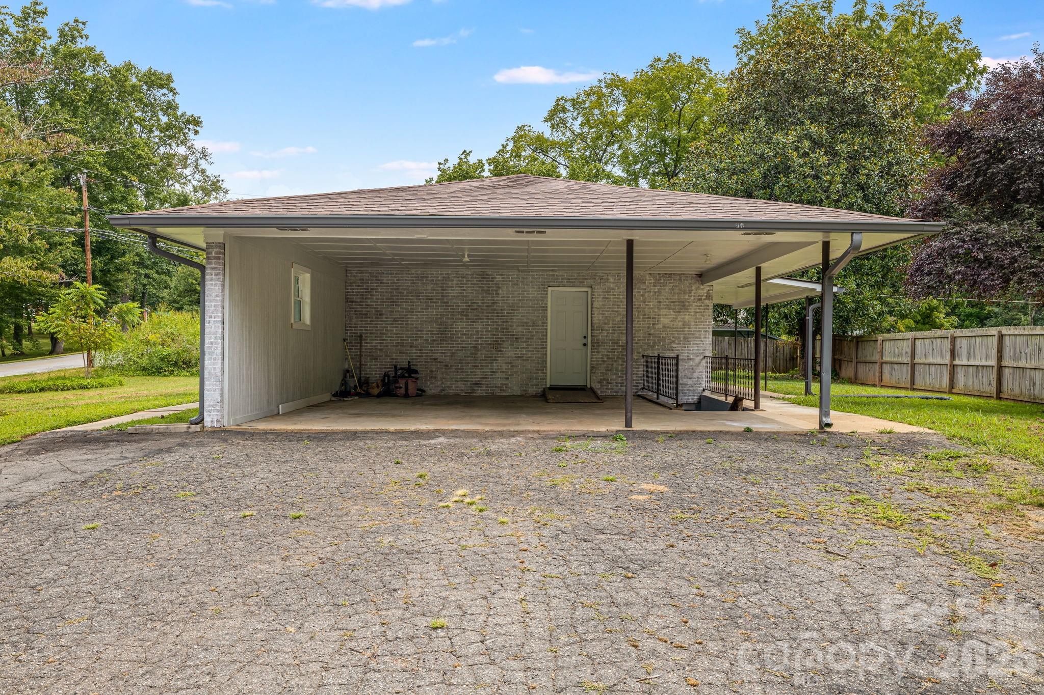 covered parking - 25 Hickory Tree Road, Asheville
