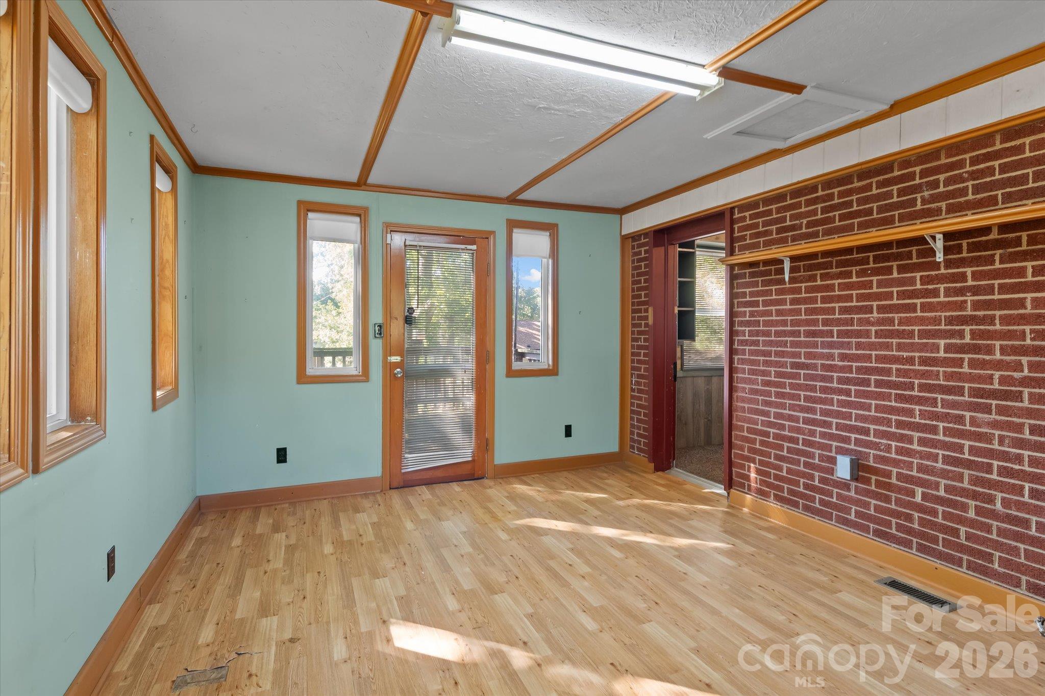 Single Family Residence at 322 Hartness Road, Statesville, photo 21 of 31