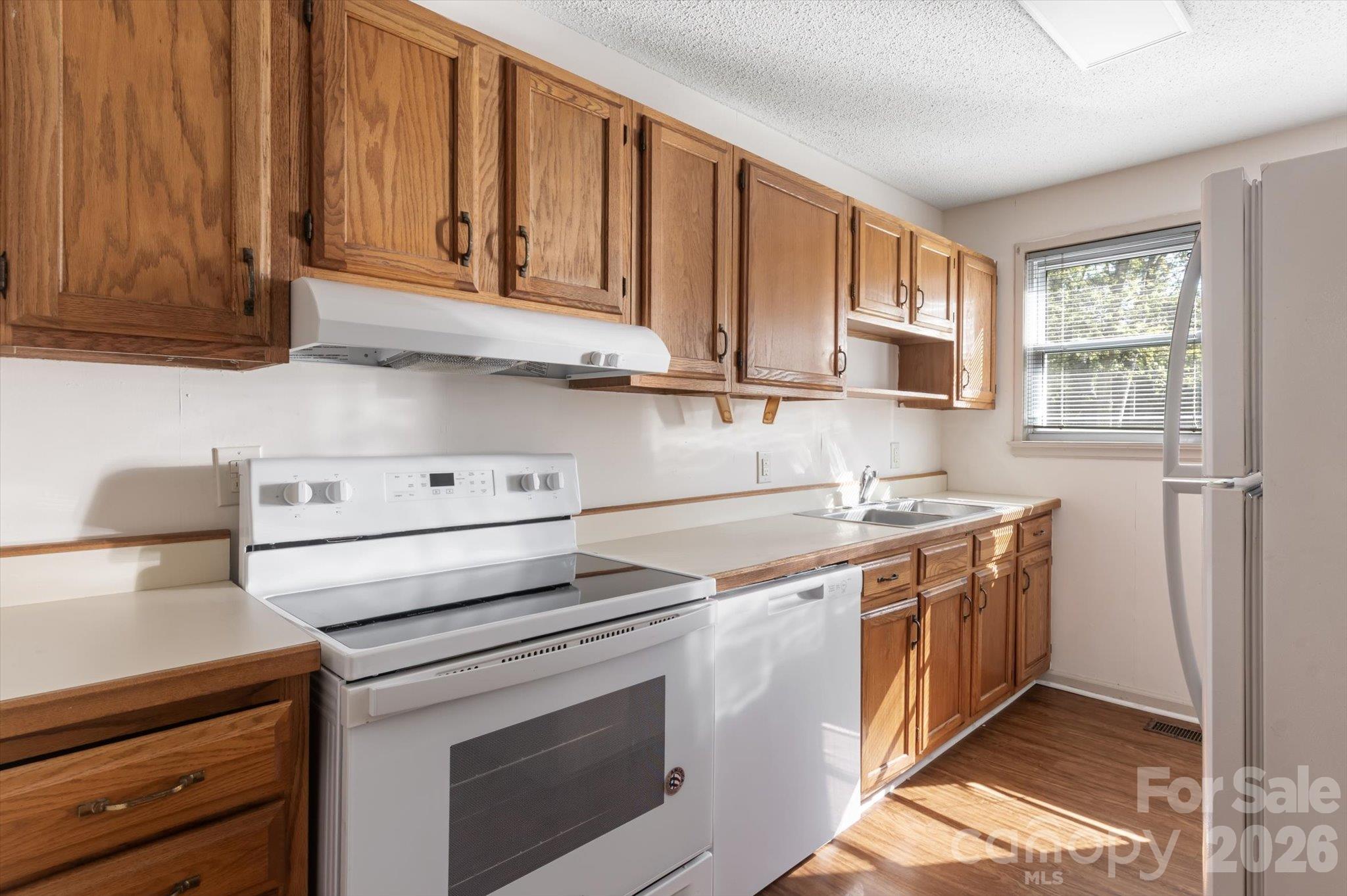 Condominium at 27 Trowbridge Lane, Brevard, photo 8 of 28