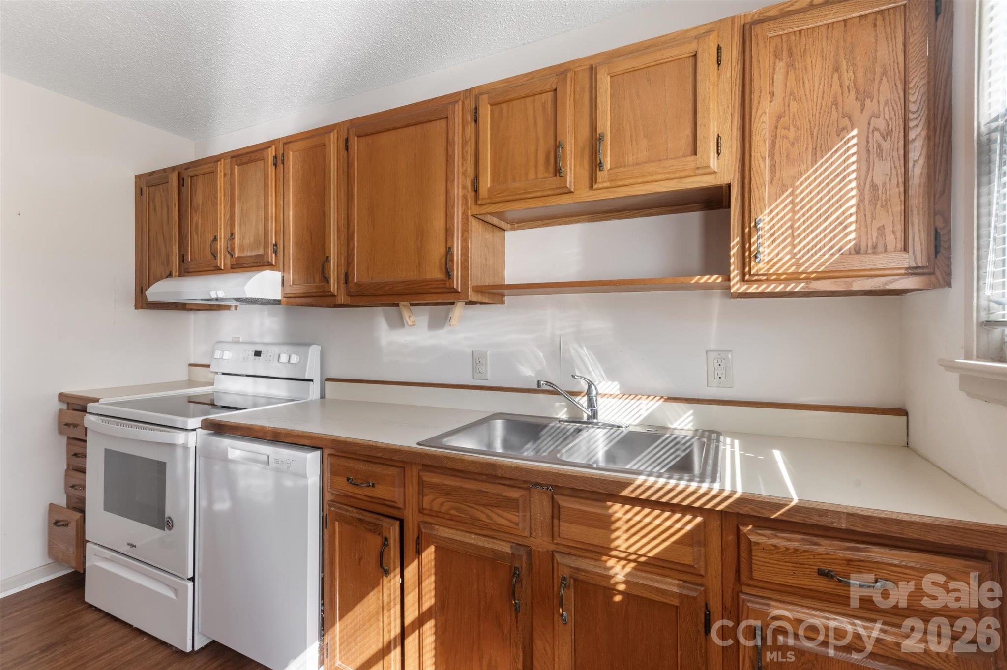 Condominium at 27 Trowbridge Lane, Brevard, photo 9 of 28