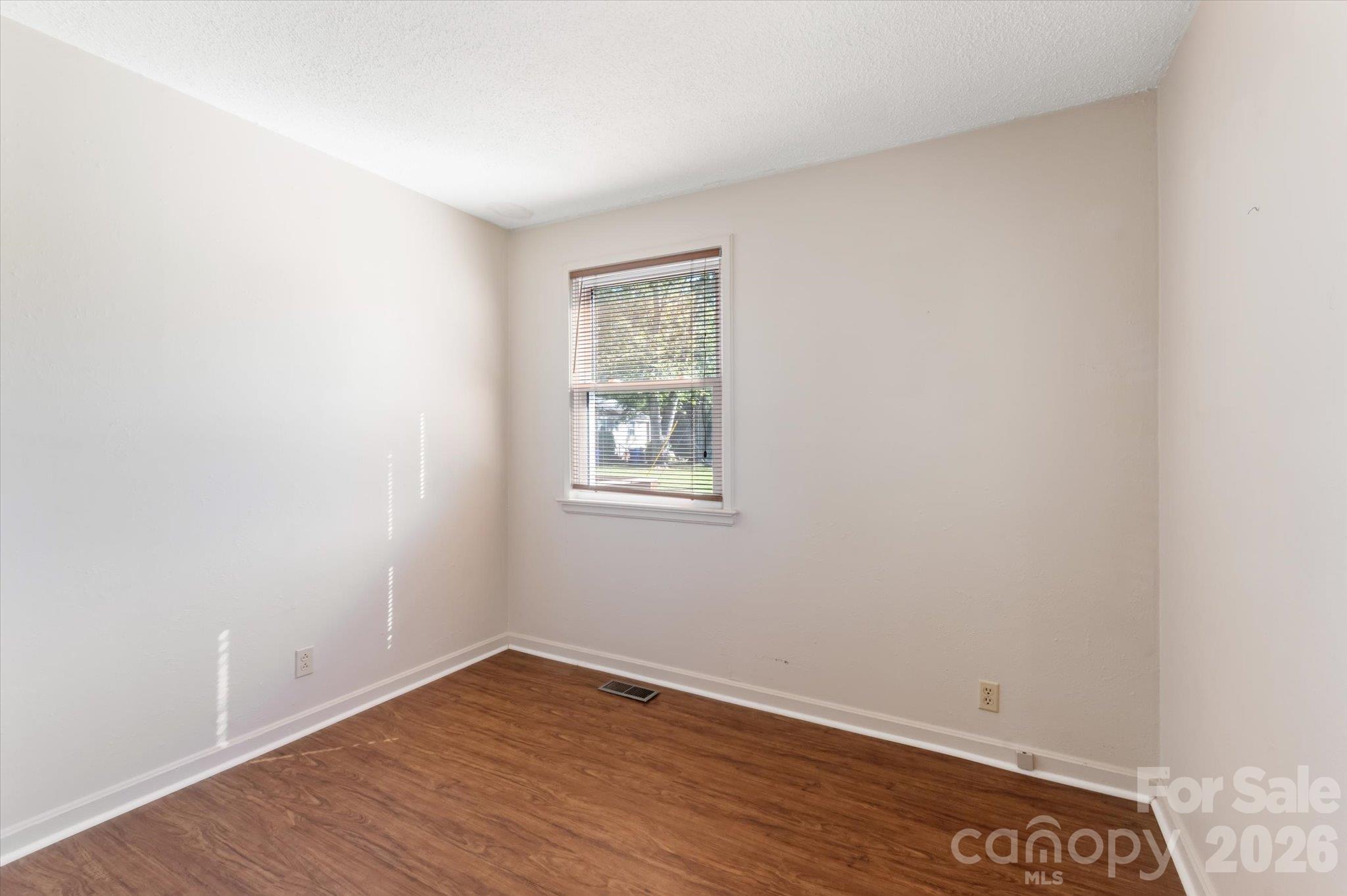Condominium at 27 Trowbridge Lane, Brevard, photo 13 of 28