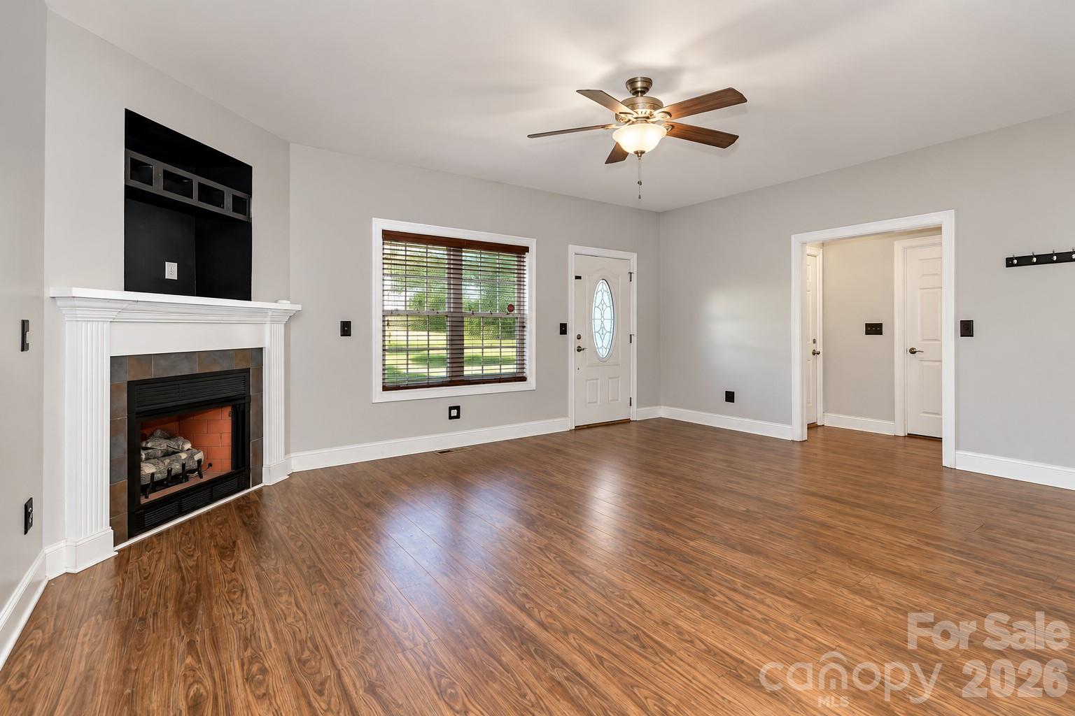Single Family Residence at 138 Westhaven Drive, Statesville, photo 5 of 34