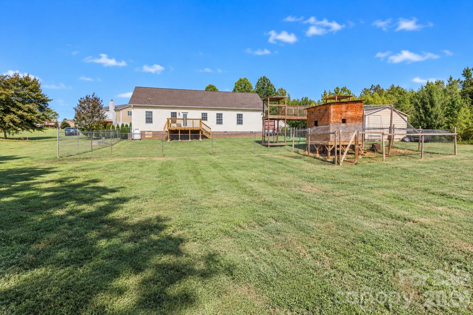 Single Family Residence at 138 Westhaven Drive, Statesville, photo 31 of 34