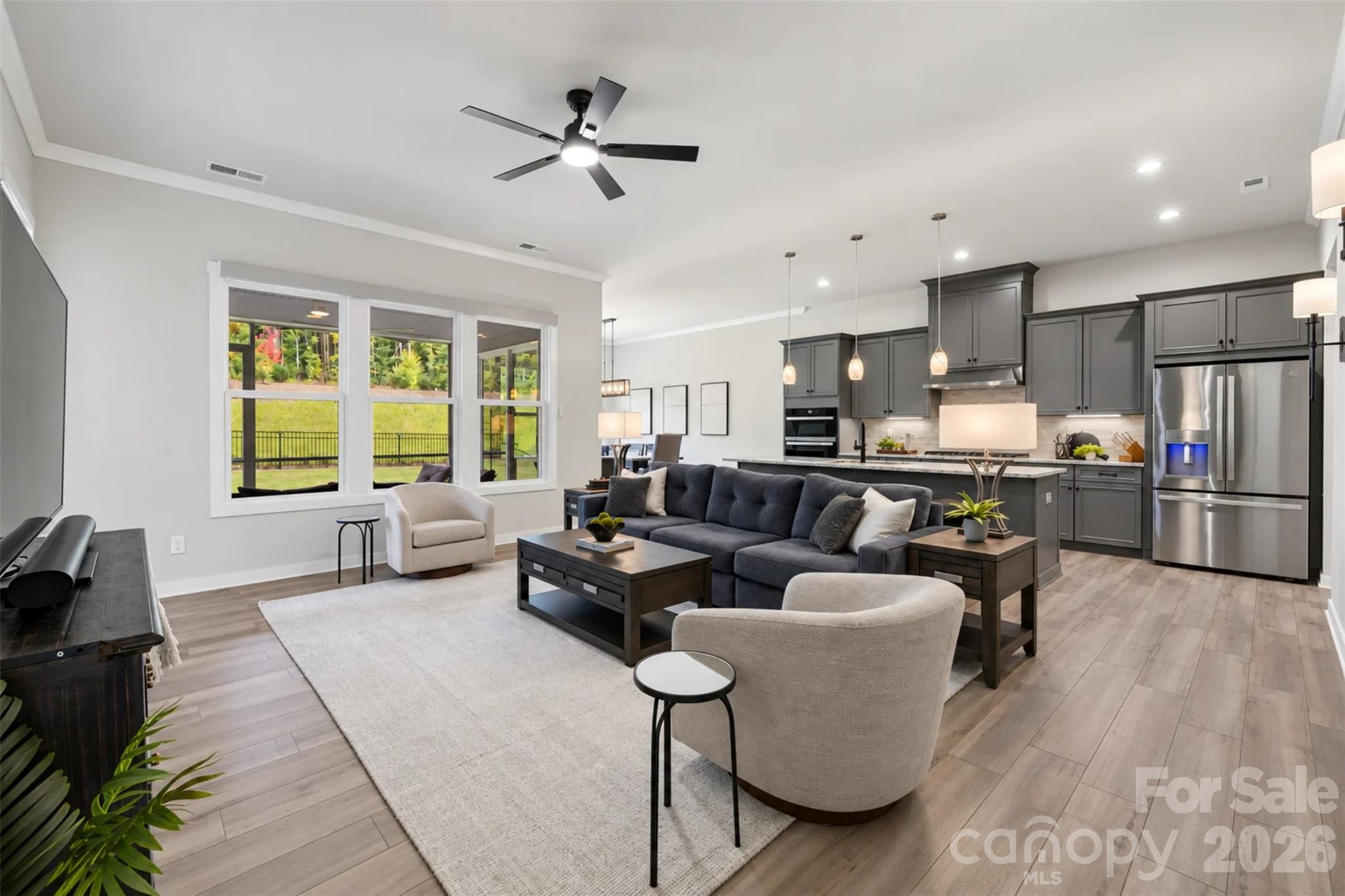Single Family Residence at 5208 Glenwalk Drive, Charlotte, photo 5 of 48