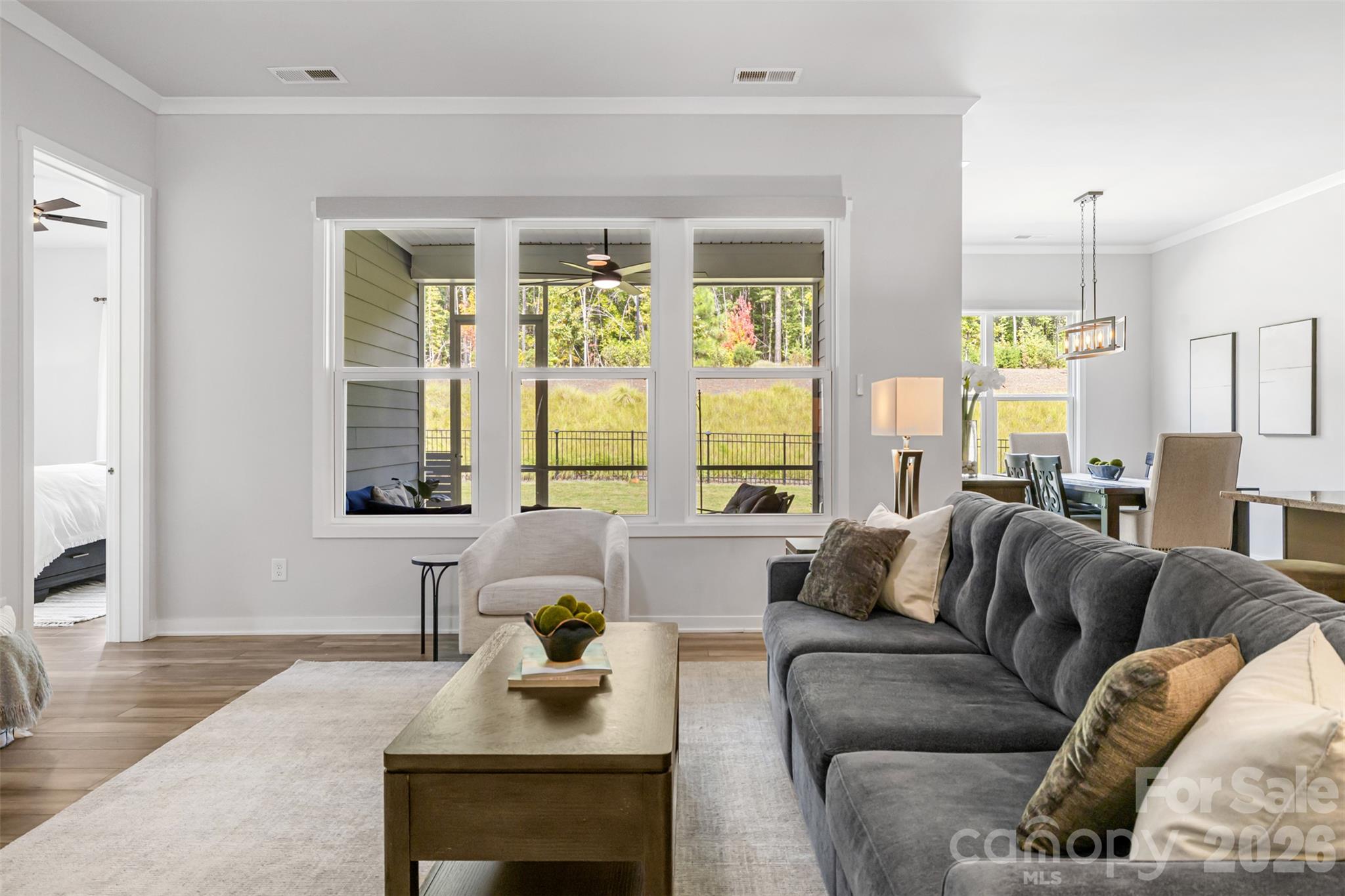 Single Family Residence at 5208 Glenwalk Drive, Charlotte, photo 6 of 48