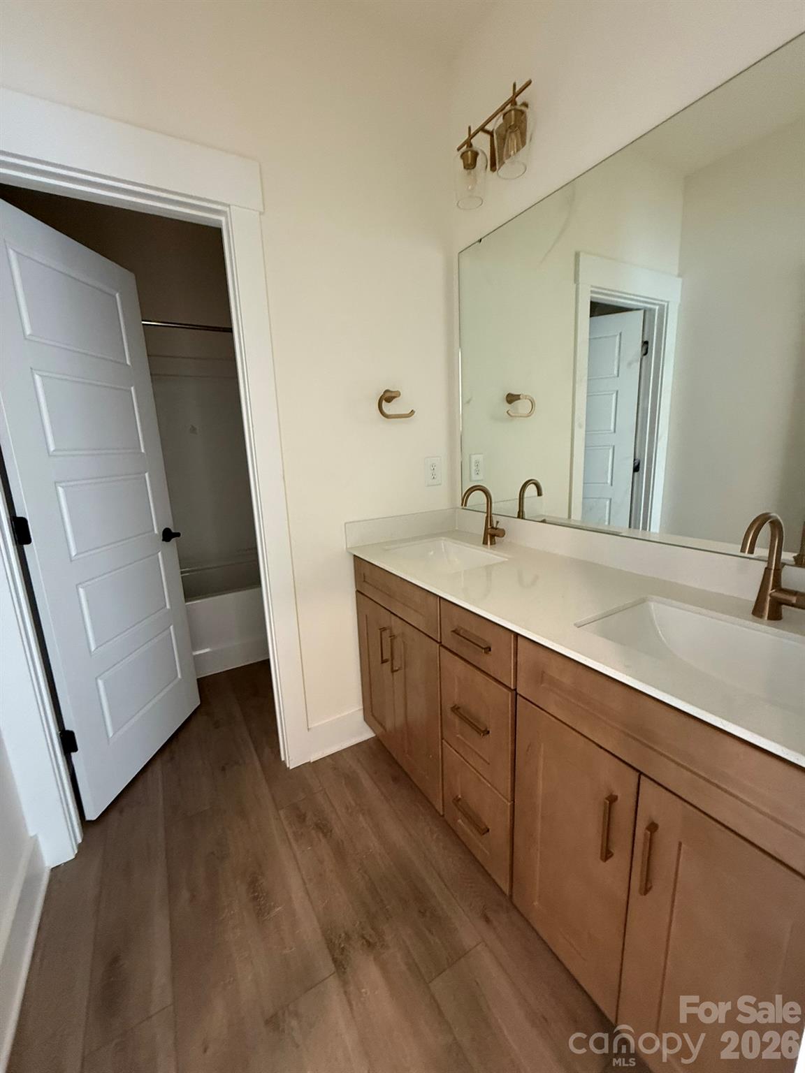 Bath 3 - 2215 Caravan Lane, Stanley