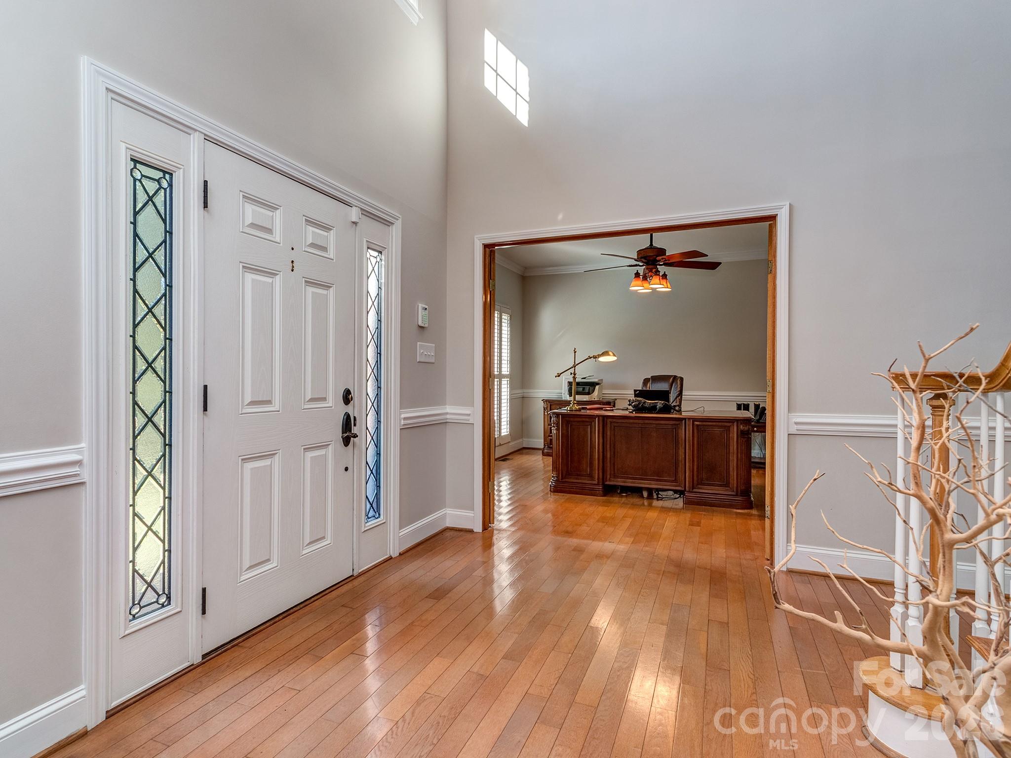 Single Family Residence at 5410 Flowering Dogwood Lane, Charlotte, photo 3 of 33