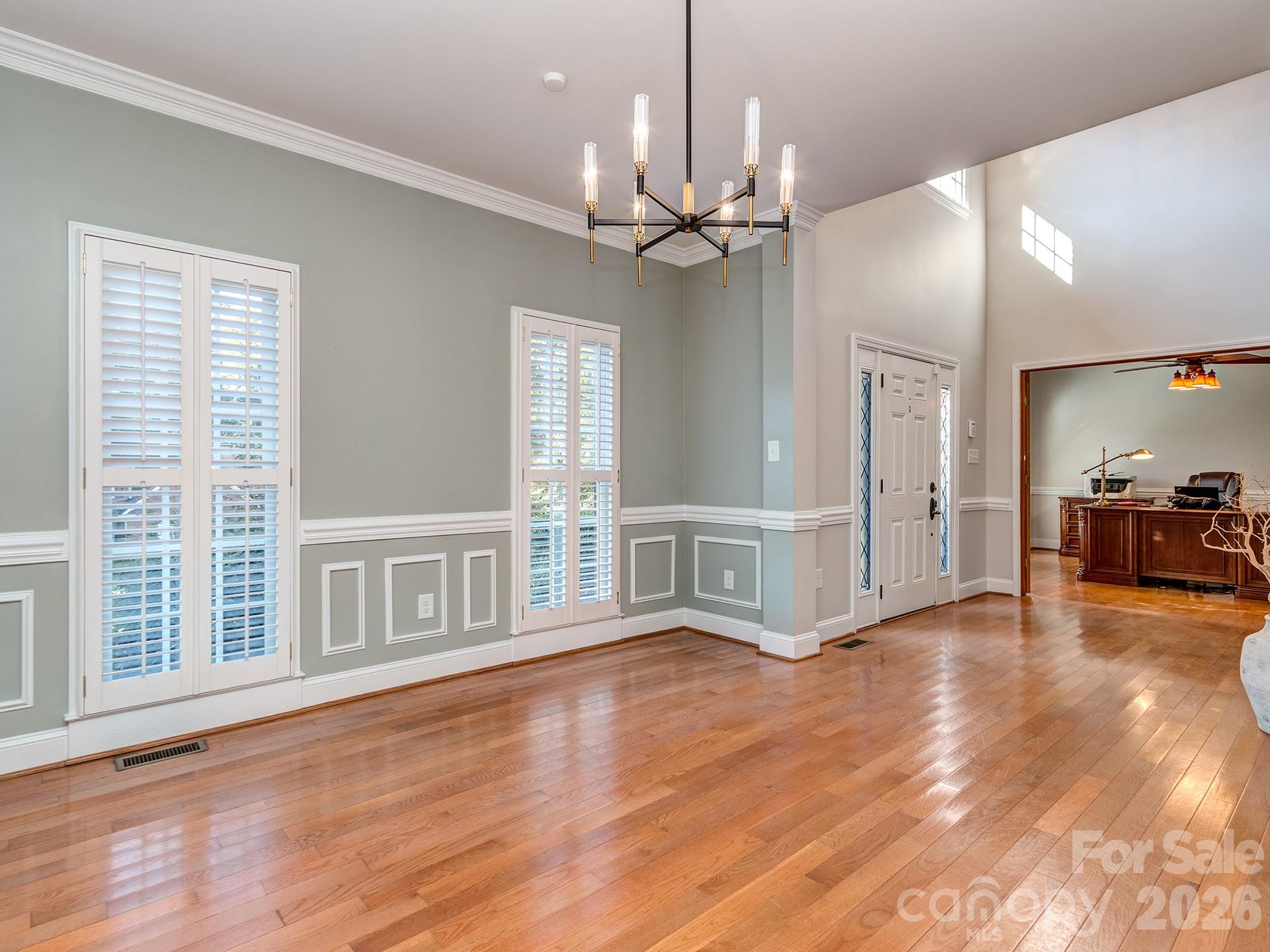Single Family Residence at 5410 Flowering Dogwood Lane, Charlotte, photo 7 of 33