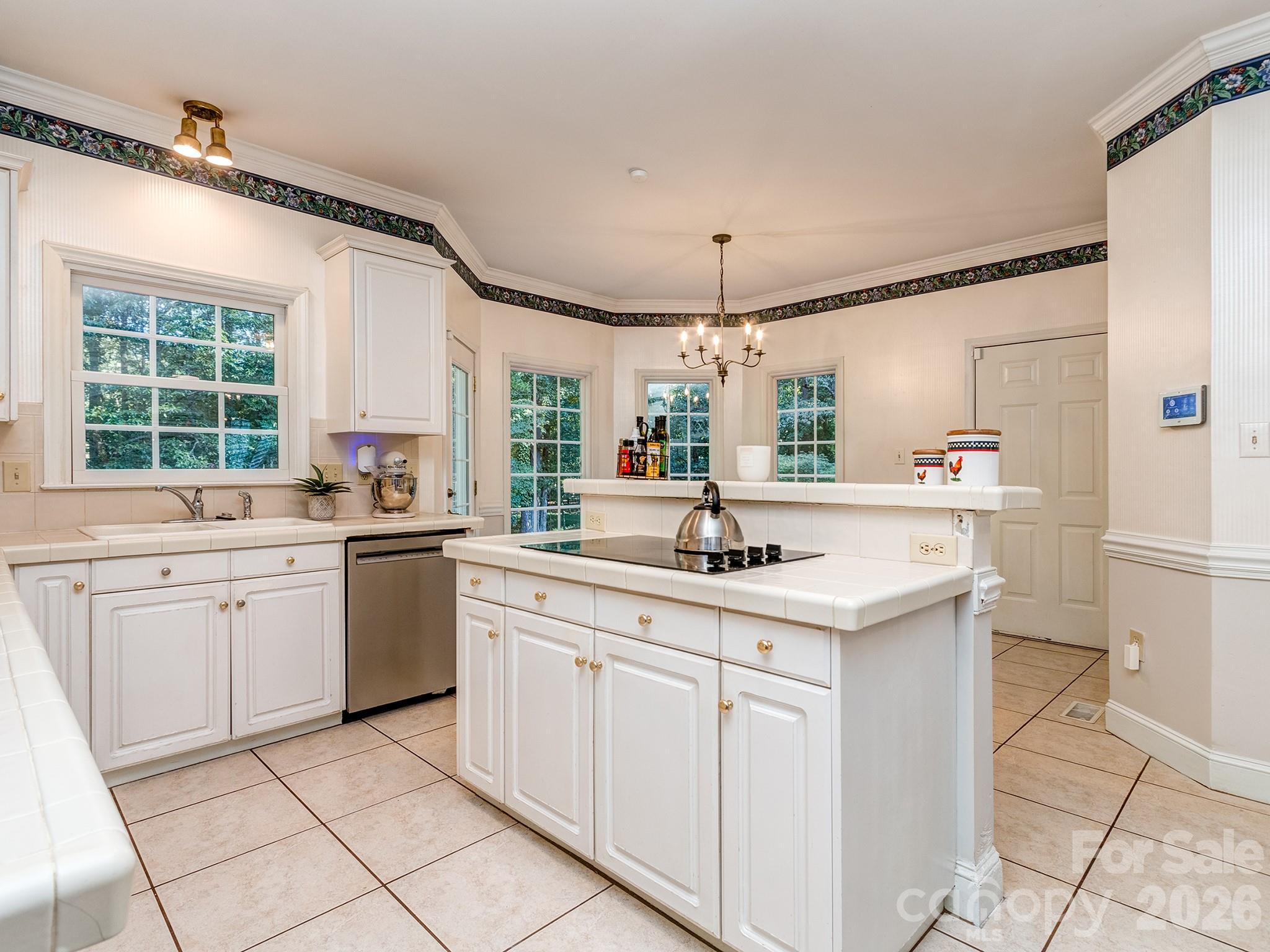 Single Family Residence at 5410 Flowering Dogwood Lane, Charlotte, photo 11 of 33