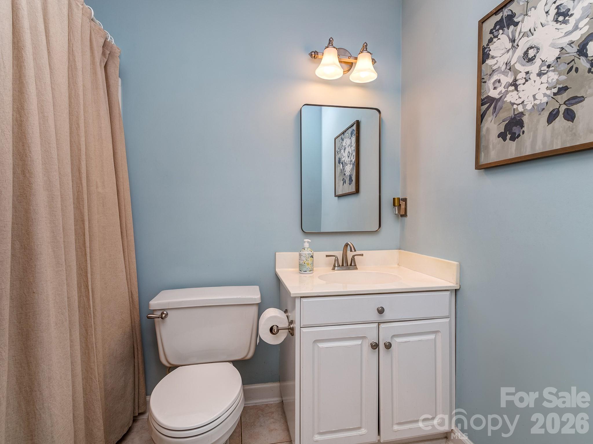 Single Family Residence at 5410 Flowering Dogwood Lane, Charlotte, photo 27 of 33