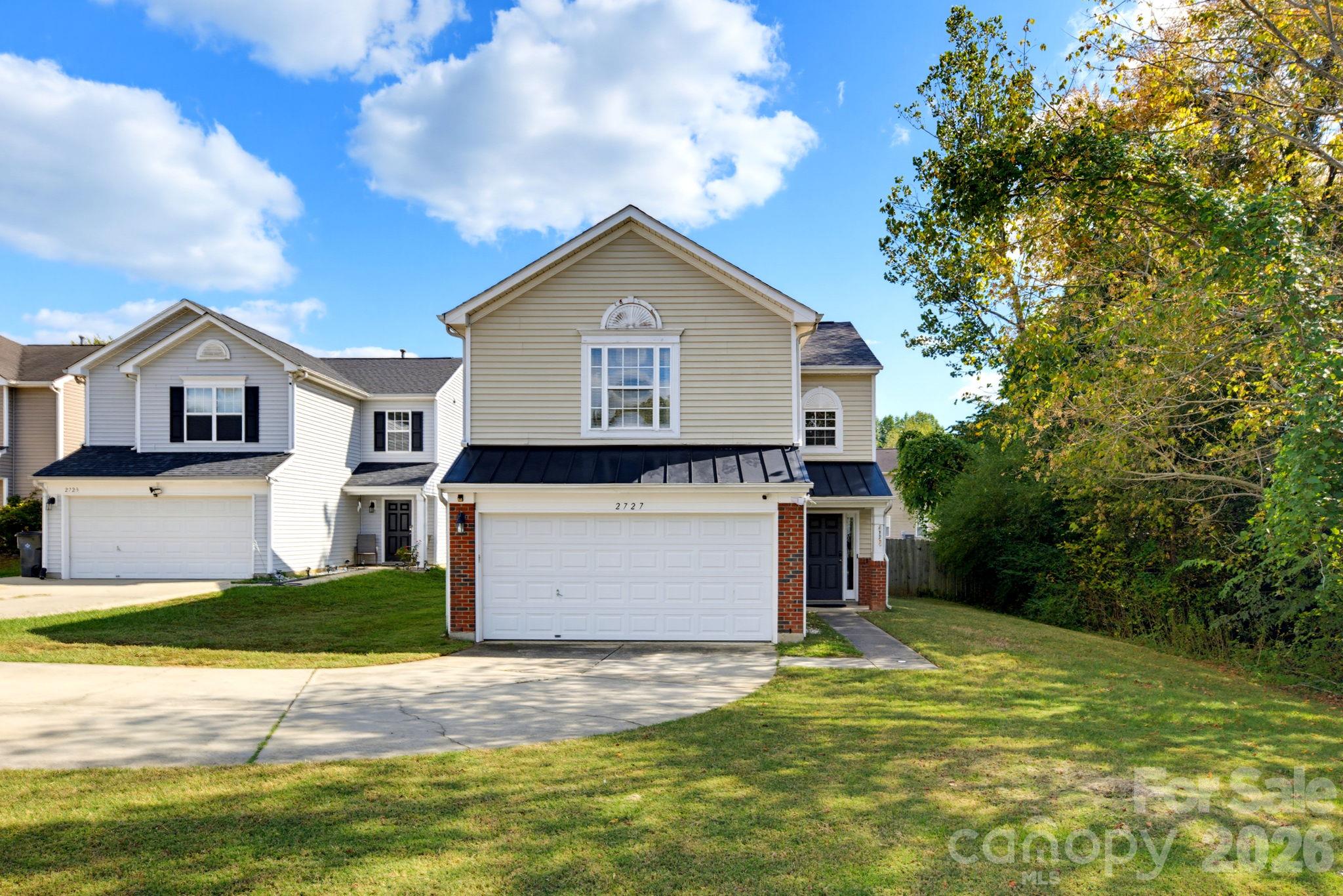 2727 North Valley Court