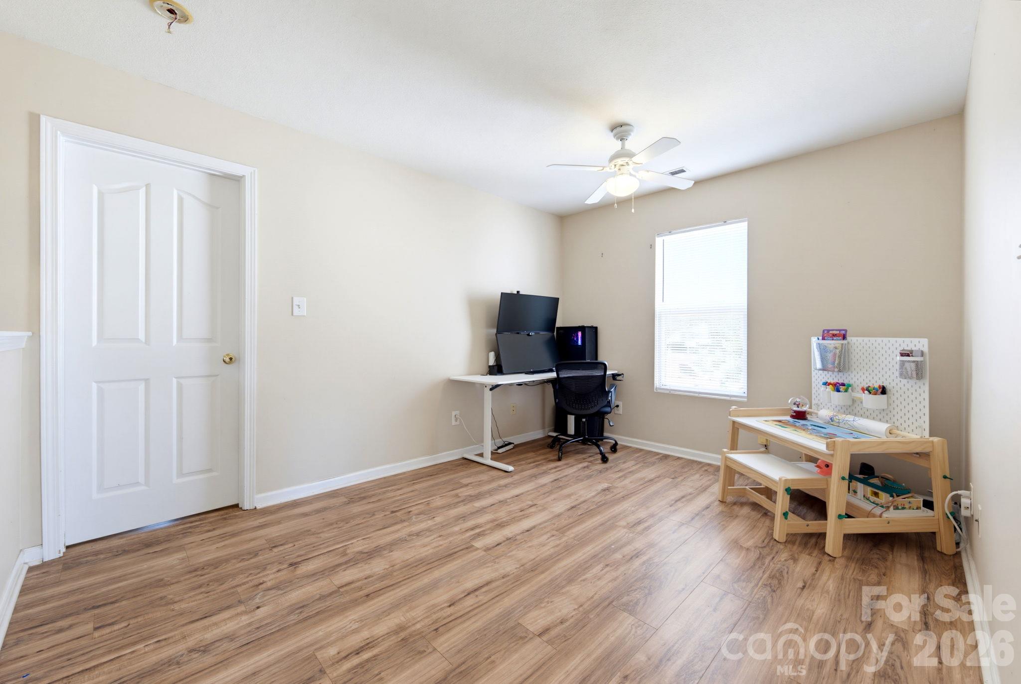 Single Family Residence at 2727 North Valley Court, Charlotte, photo 32 of 38