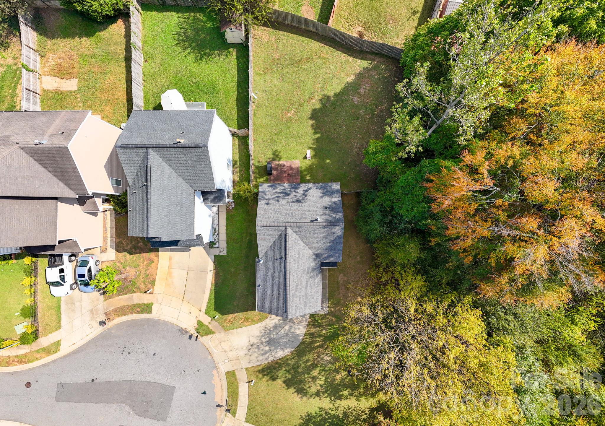 Single Family Residence at 2727 North Valley Court, Charlotte, photo 10 of 38