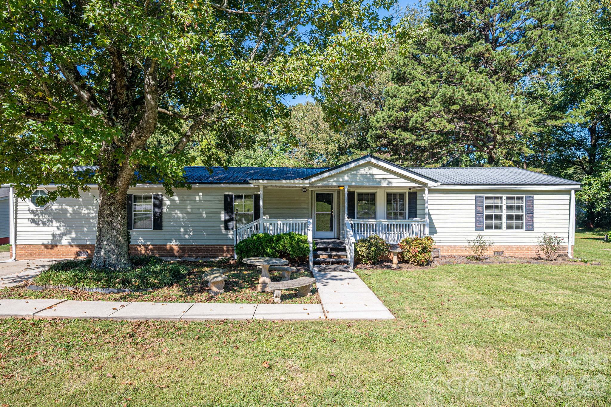 Single Family Residence at 147 Finger Street, Lincolnton, photo 3 of 46
