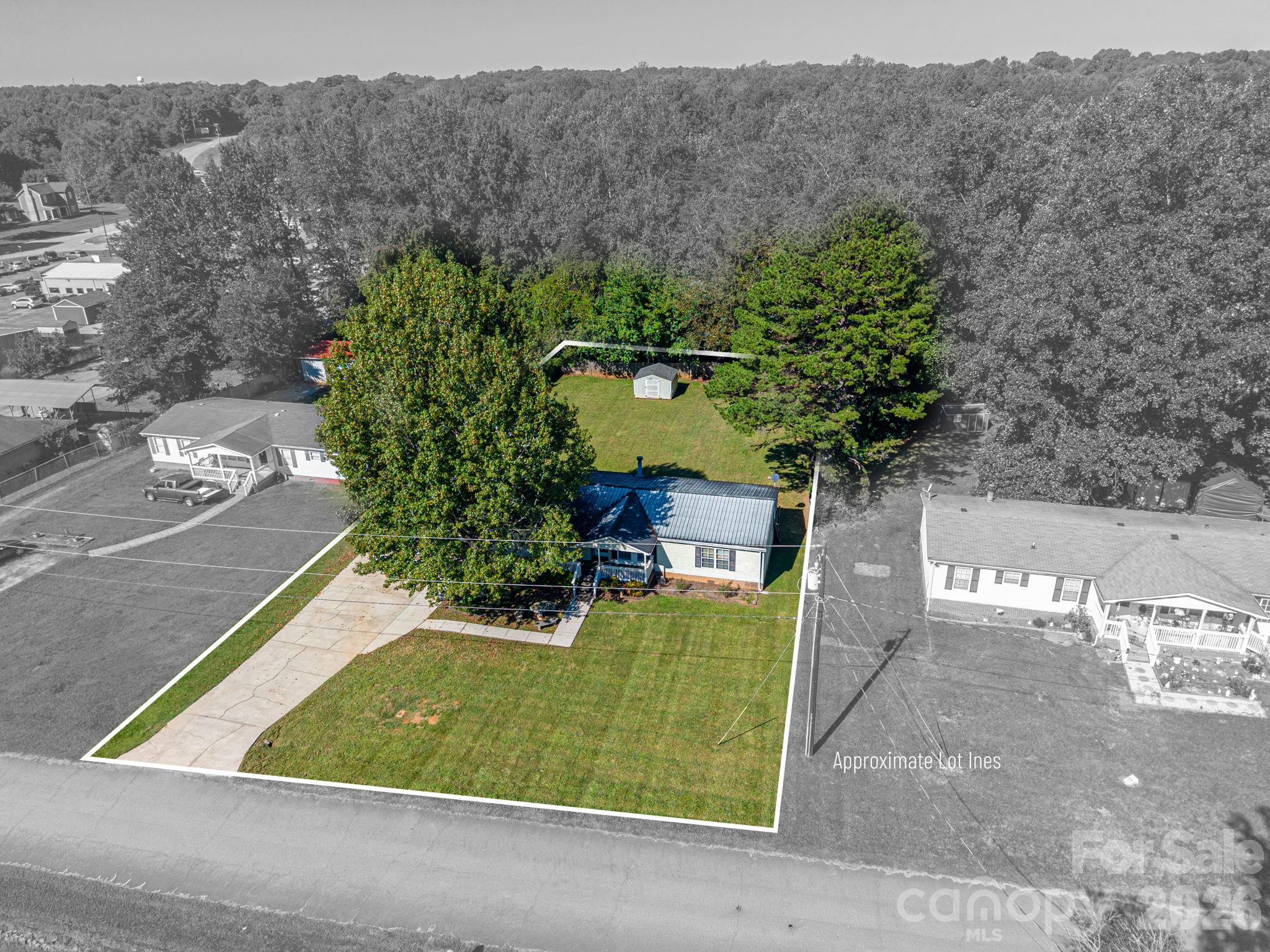 Single Family Residence at 147 Finger Street, Lincolnton, photo 4 of 46