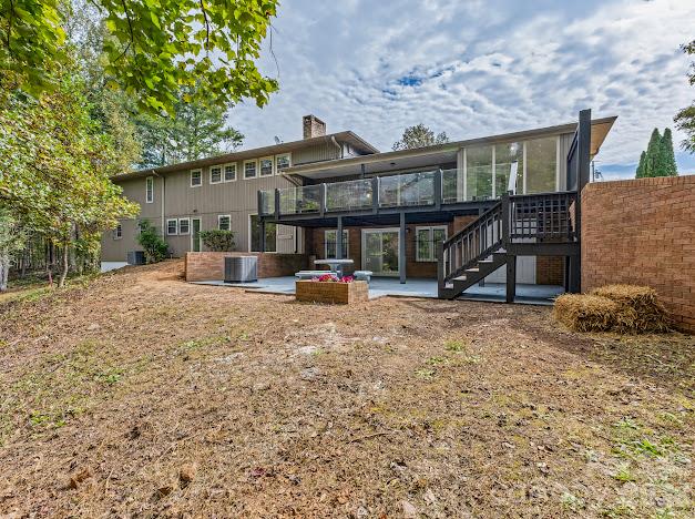 Single Family Residence at 1824 Chrosaro Place, Lenoir, photo 6 of 48