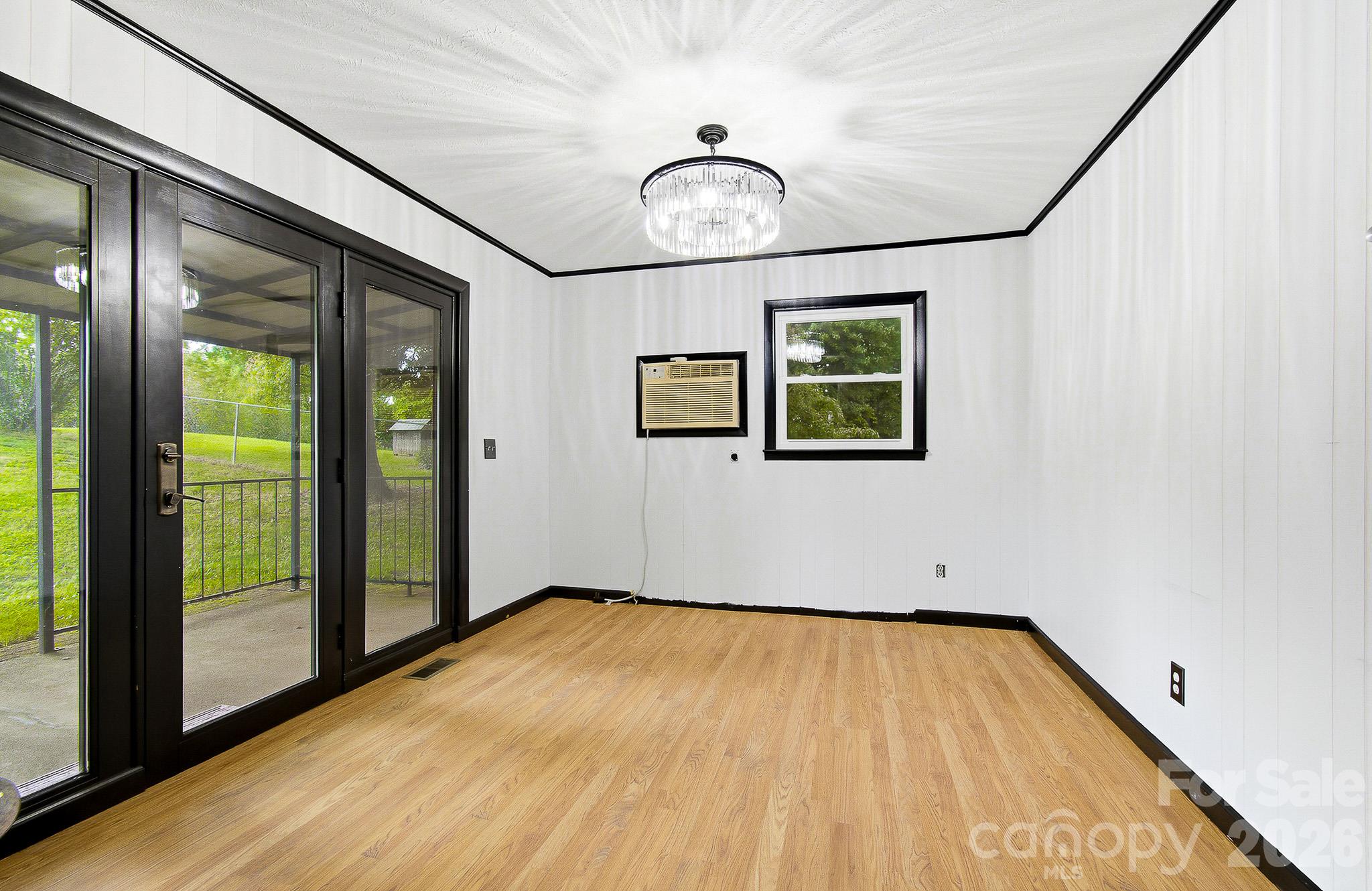 Single Family Residence at 1371 Jackson Loop Road, Flat Rock, photo 10 of 46