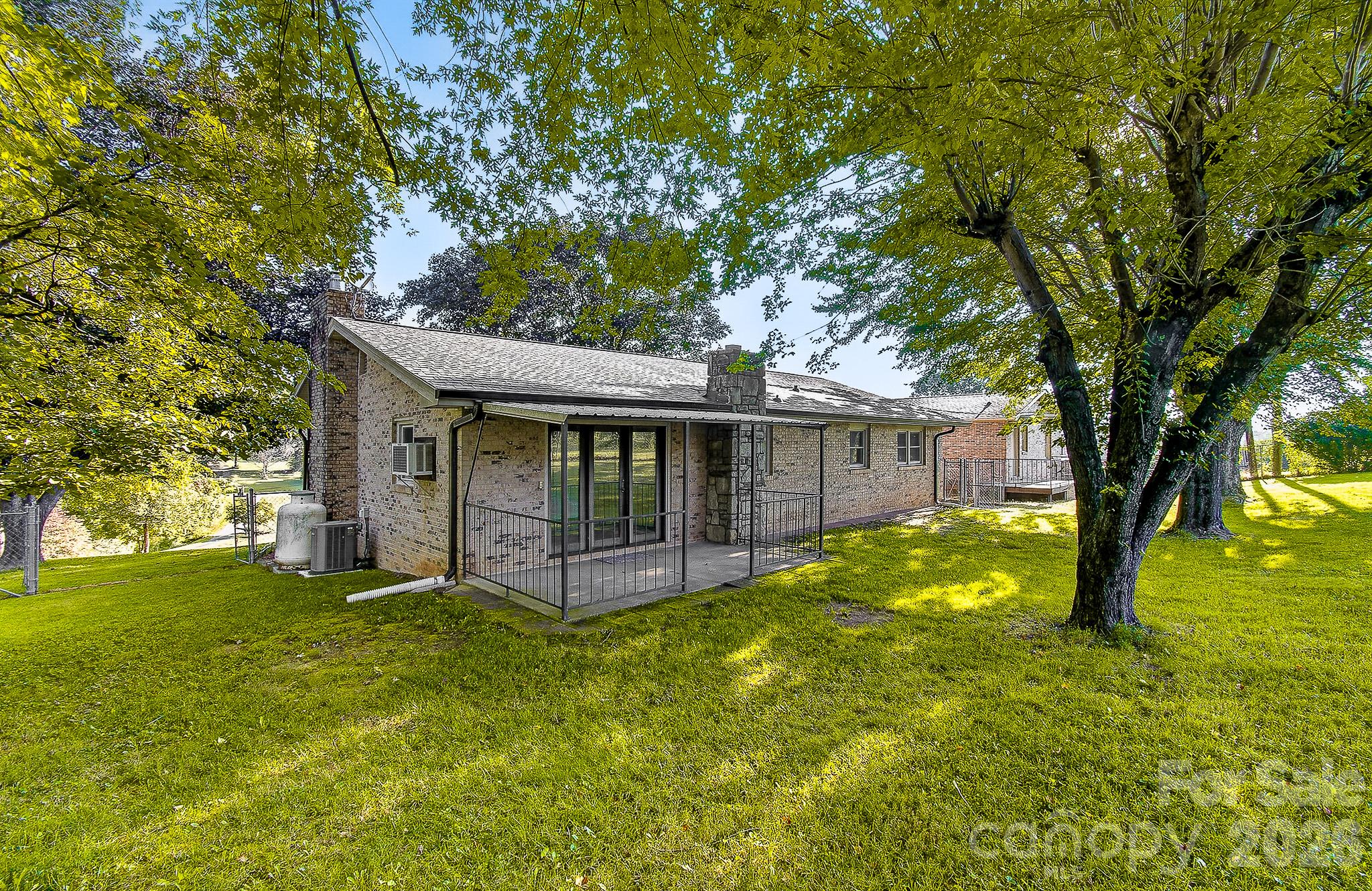 Single Family Residence at 1371 Jackson Loop Road, Flat Rock, photo 24 of 46