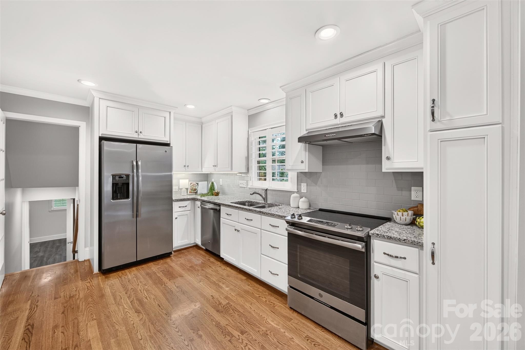 Single Family Residence at 3022 Finley Place, Charlotte, photo 18 of 45