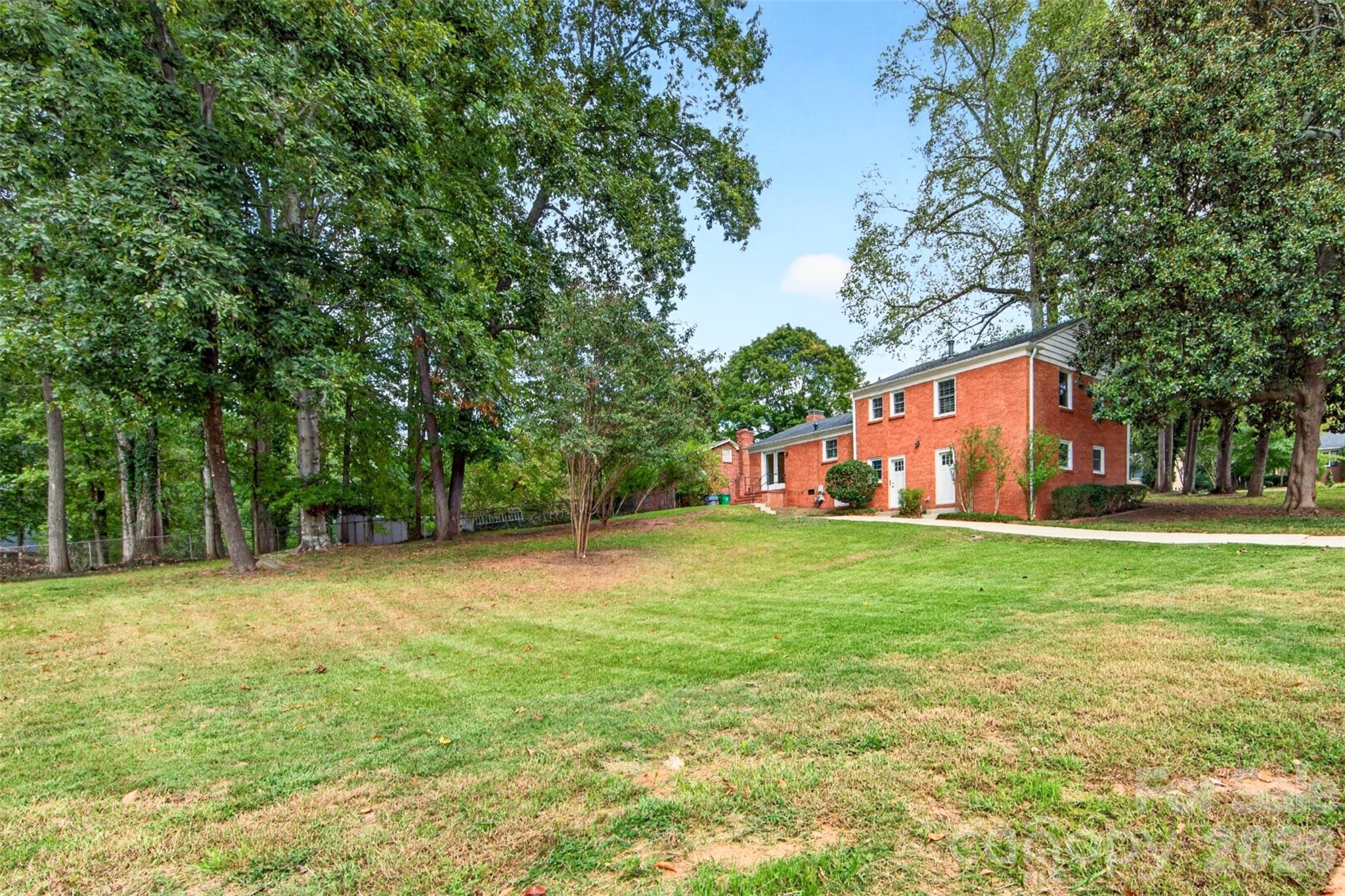 Single Family Residence at 3022 Finley Place, Charlotte, photo 42 of 45