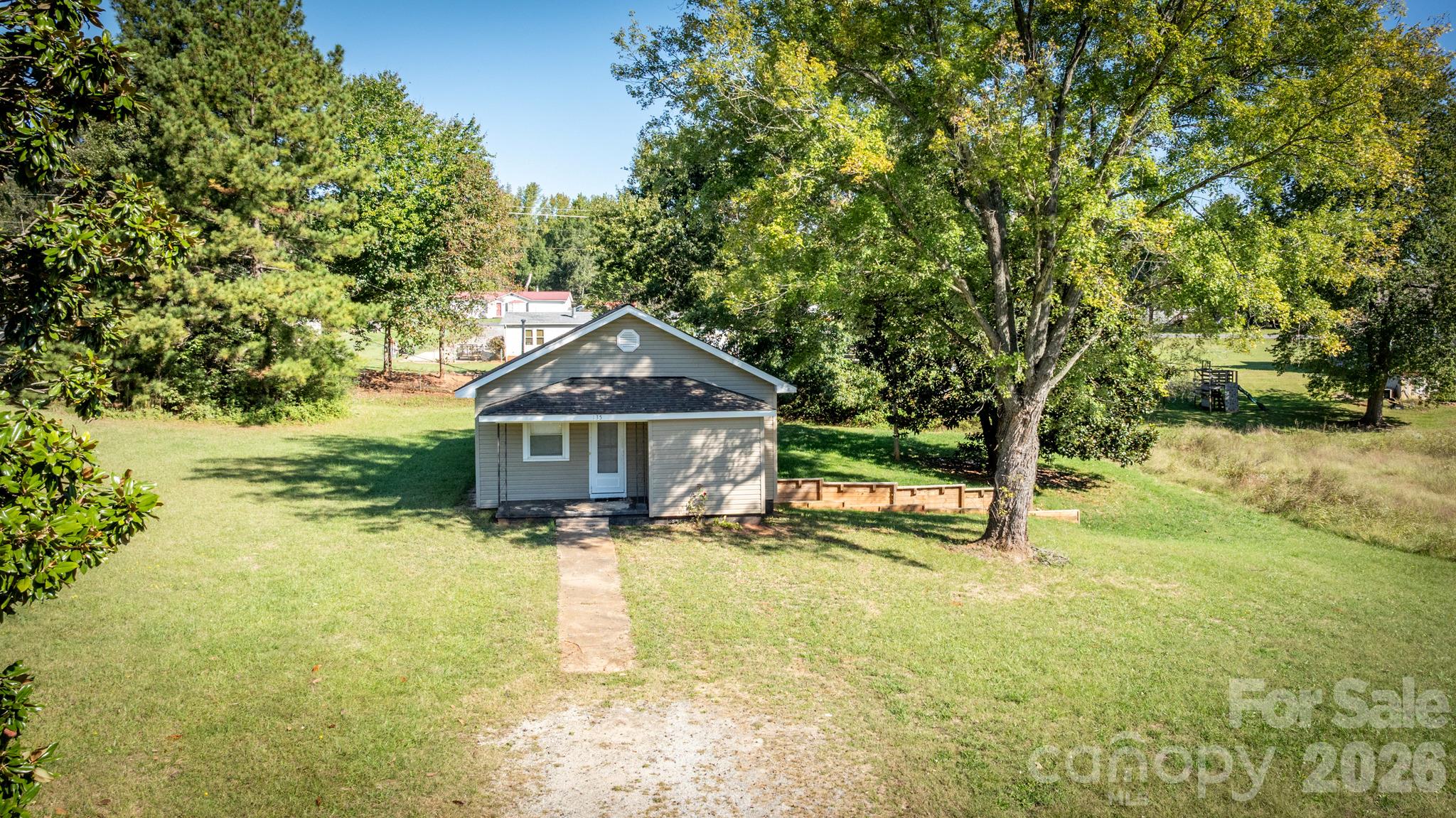 Single Family Residence at 135 Vinson Road, Statesville, photo 3 of 32