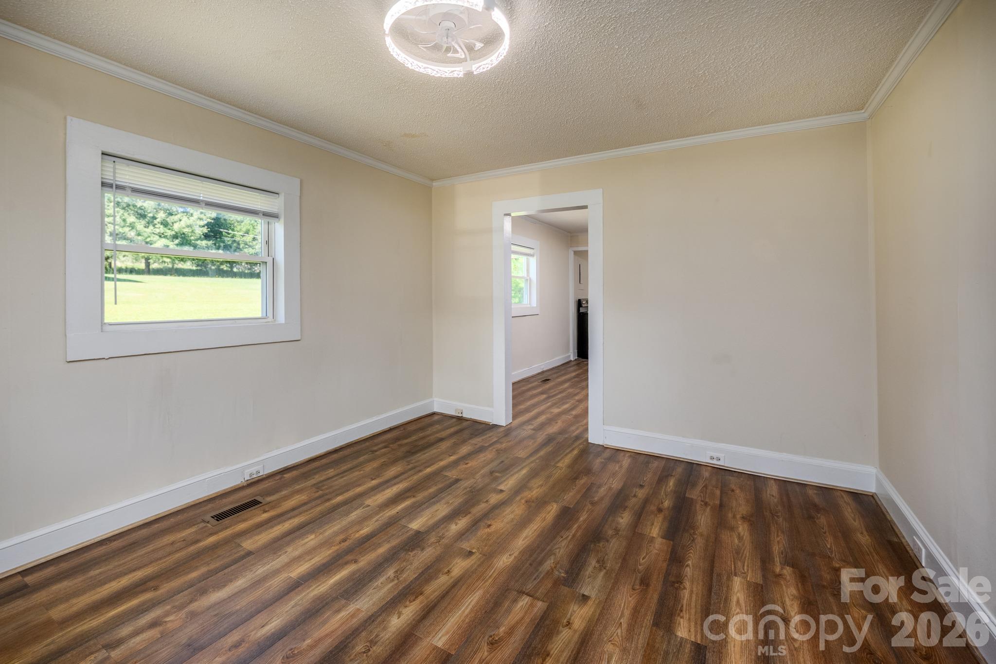 Single Family Residence at 135 Vinson Road, Statesville, photo 5 of 32