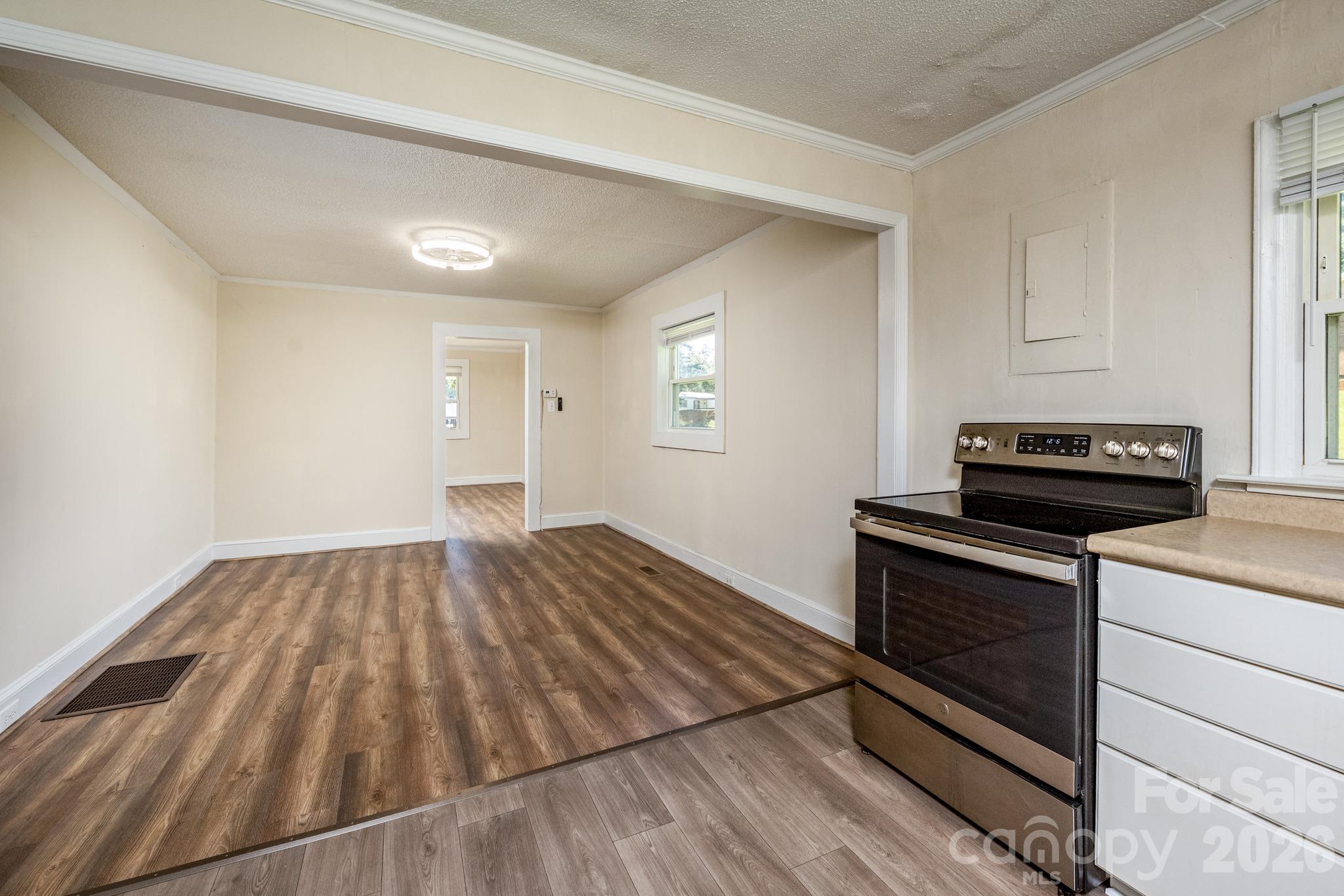 Single Family Residence at 135 Vinson Road, Statesville, photo 10 of 32