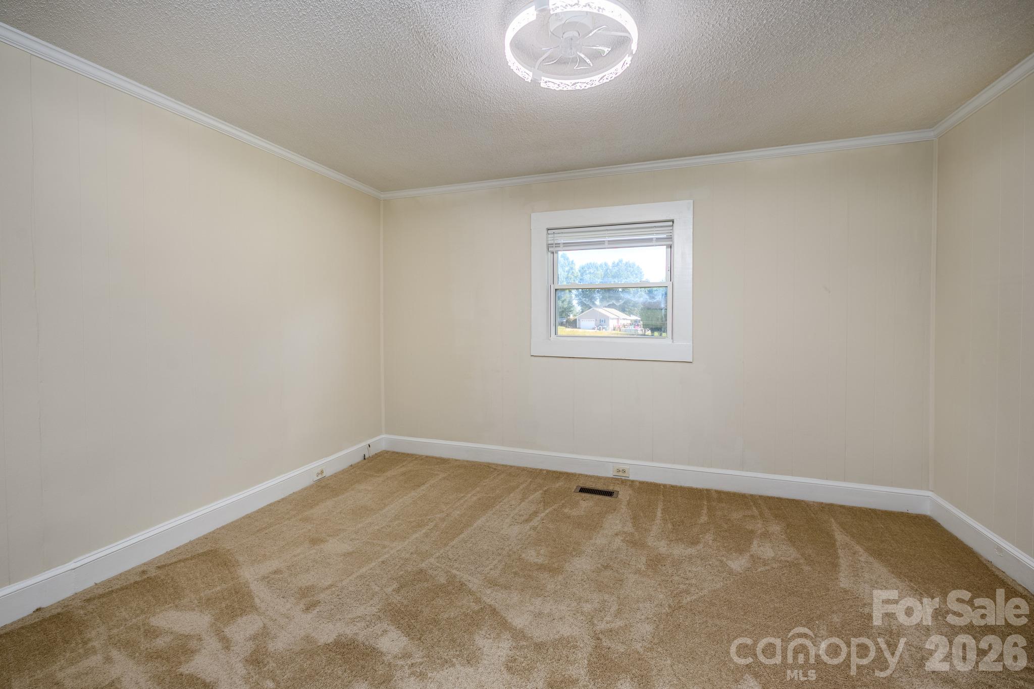 Single Family Residence at 135 Vinson Road, Statesville, photo 14 of 32