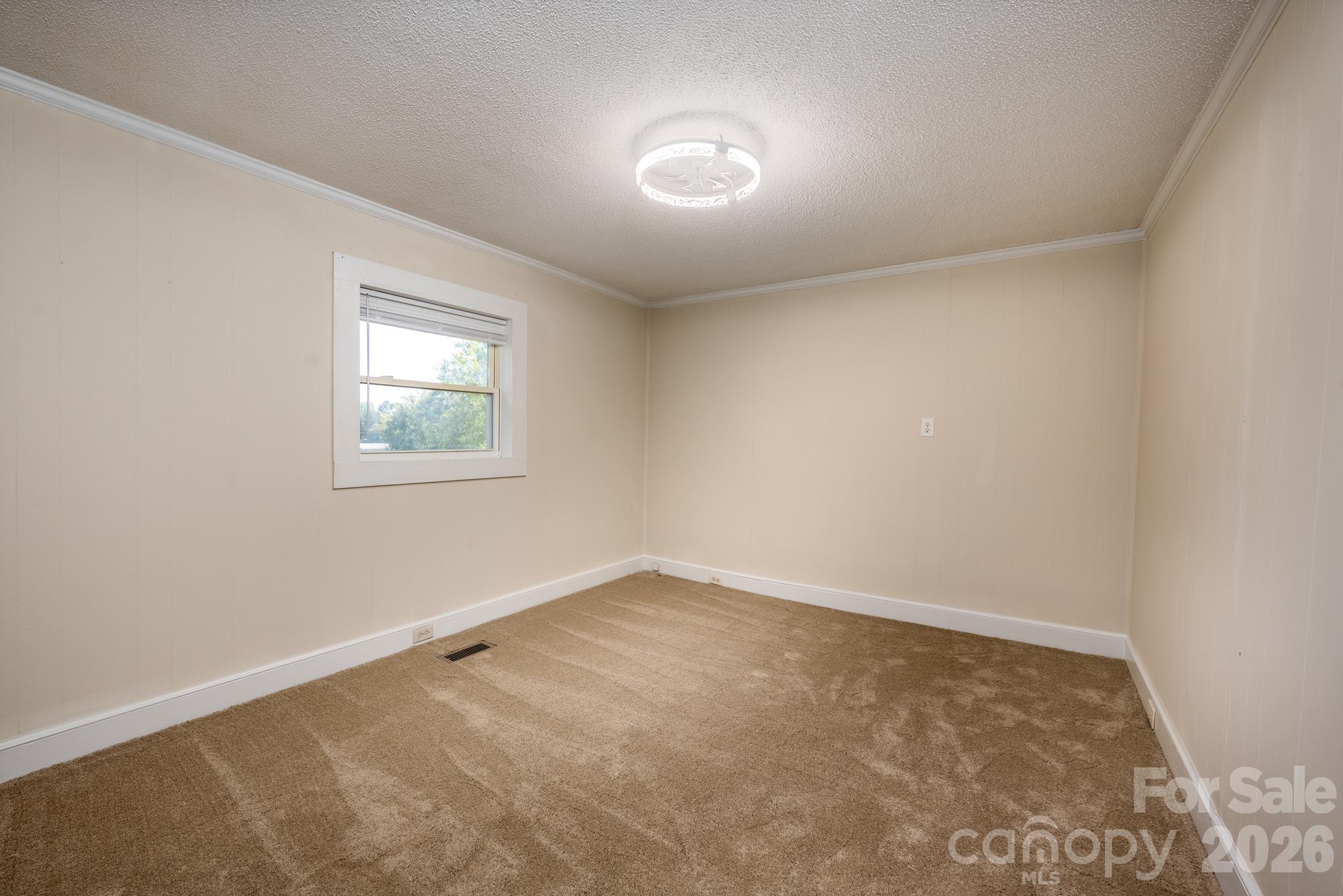 Single Family Residence at 135 Vinson Road, Statesville, photo 18 of 32