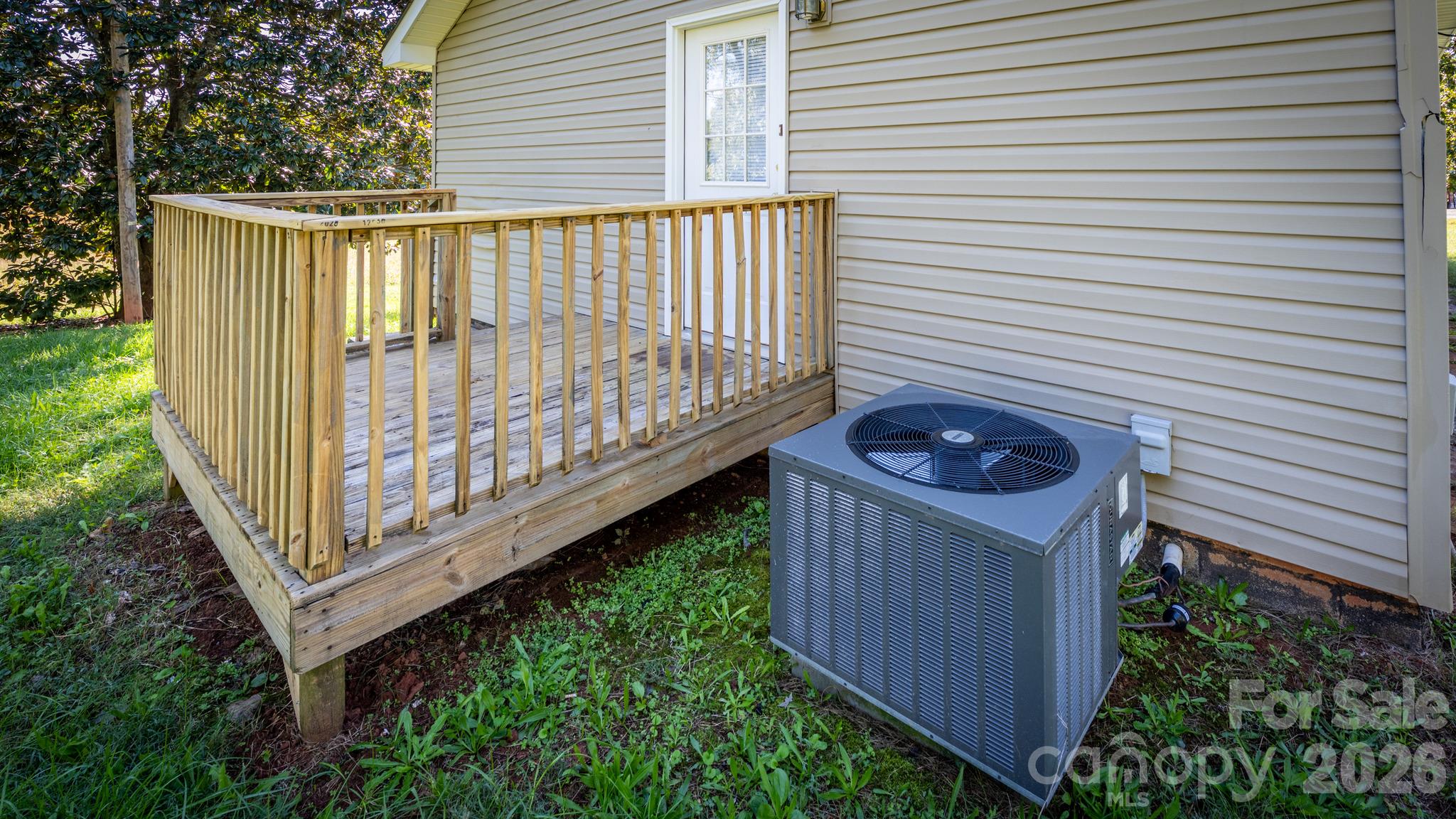 Single Family Residence at 135 Vinson Road, Statesville, photo 23 of 32