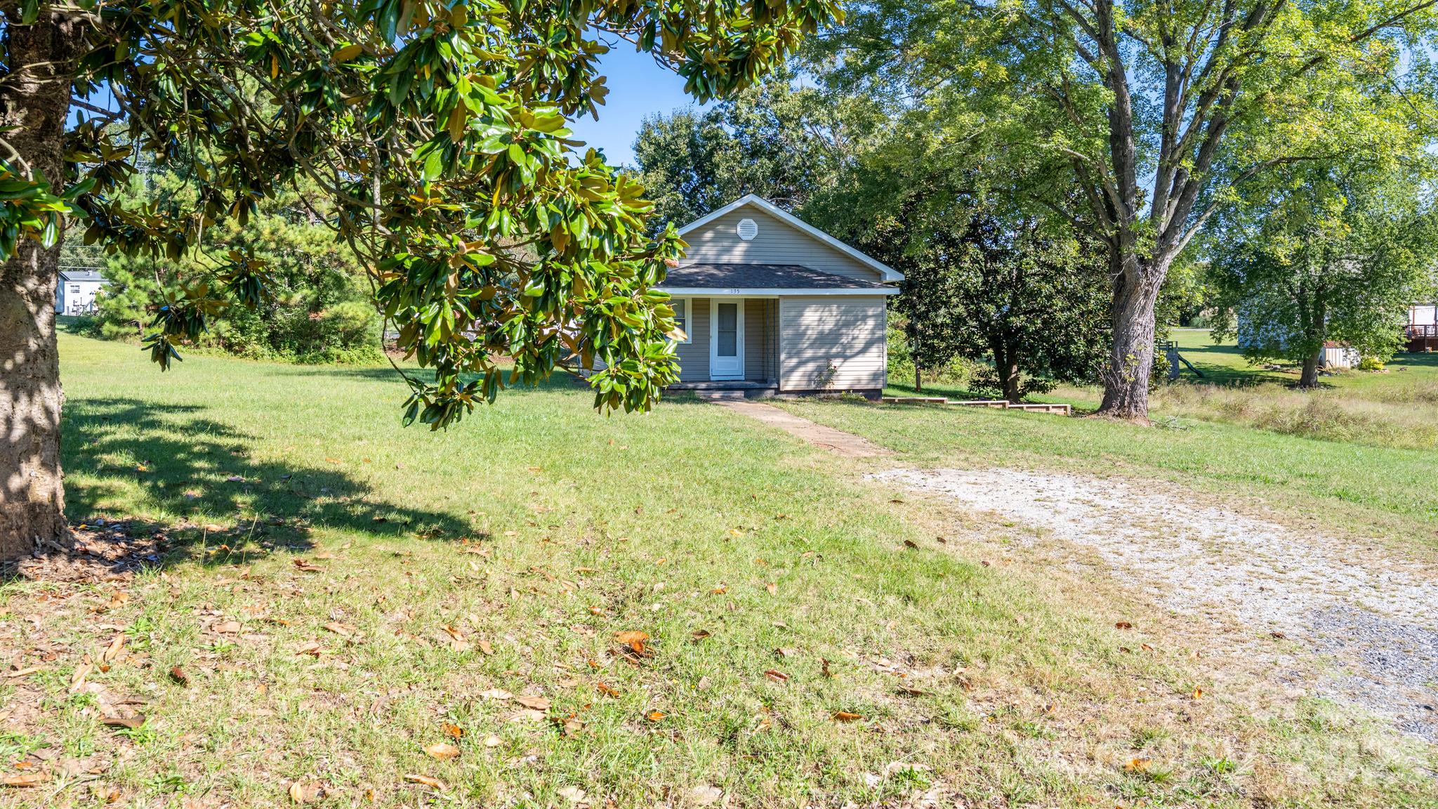 Single Family Residence at 135 Vinson Road, Statesville, photo 28 of 32